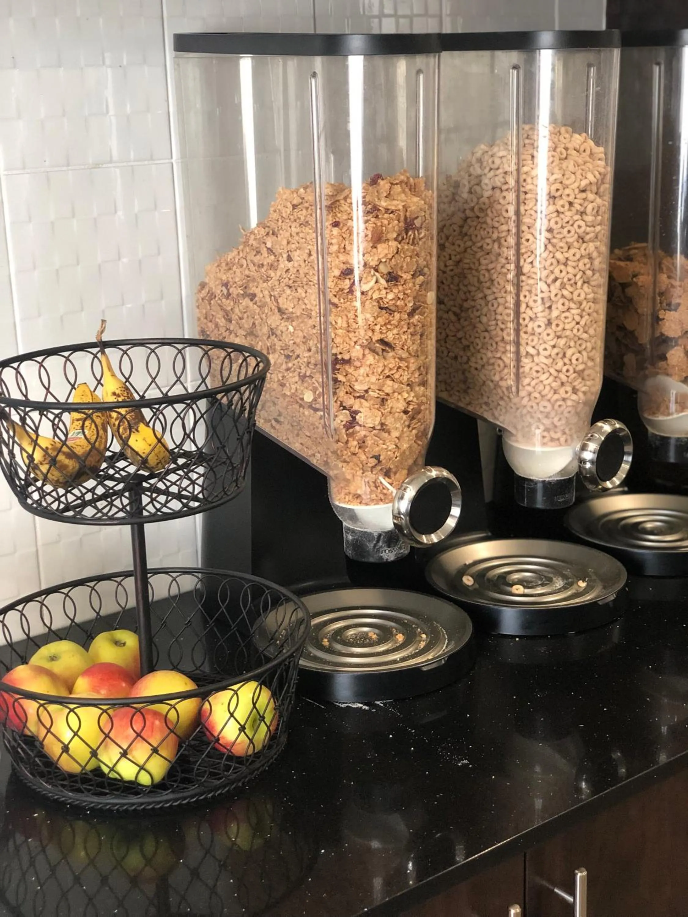 Breakfast in Airport Traveller's Inn