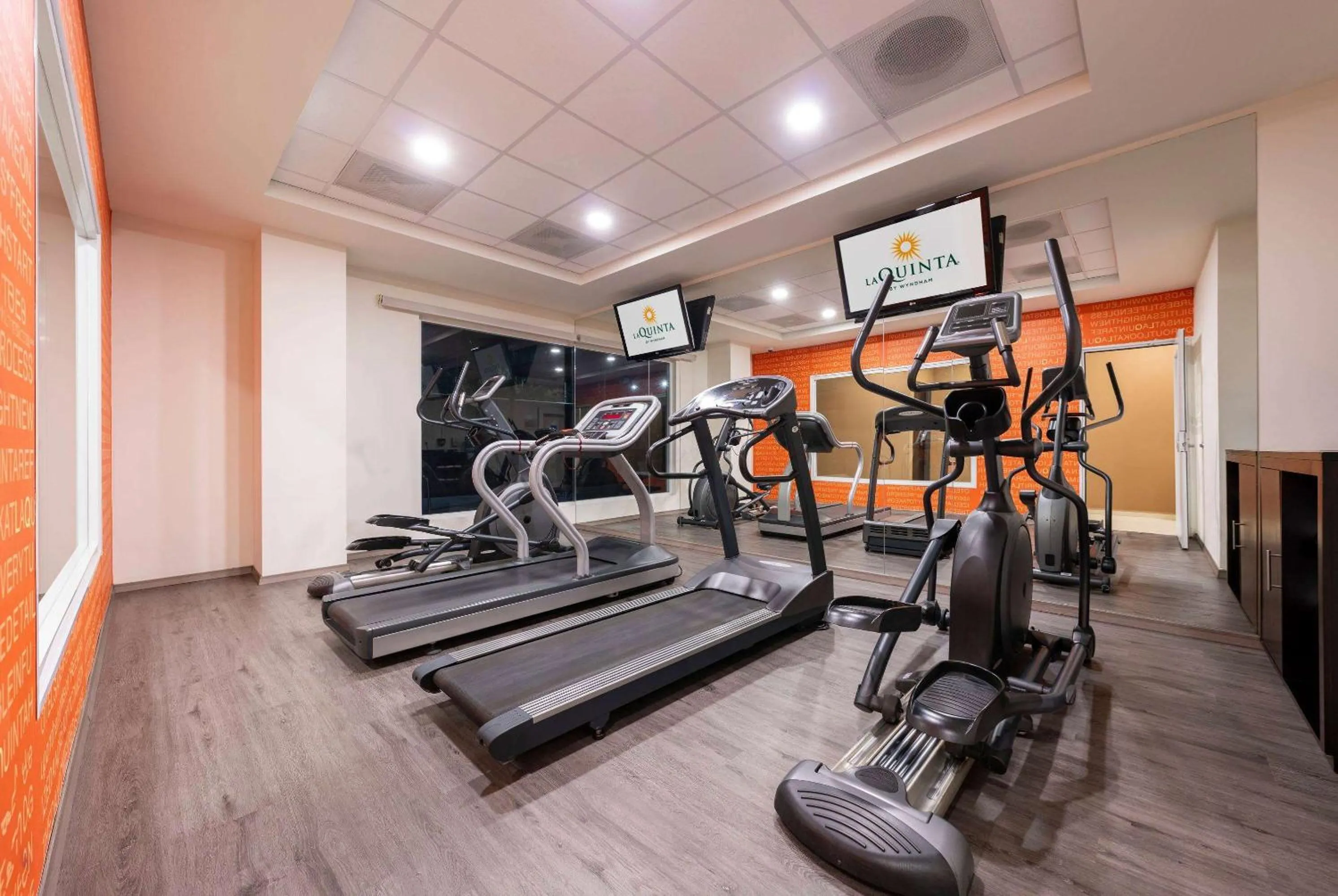 Fitness centre/facilities in La Quinta by Wyndham San Luis Potosi