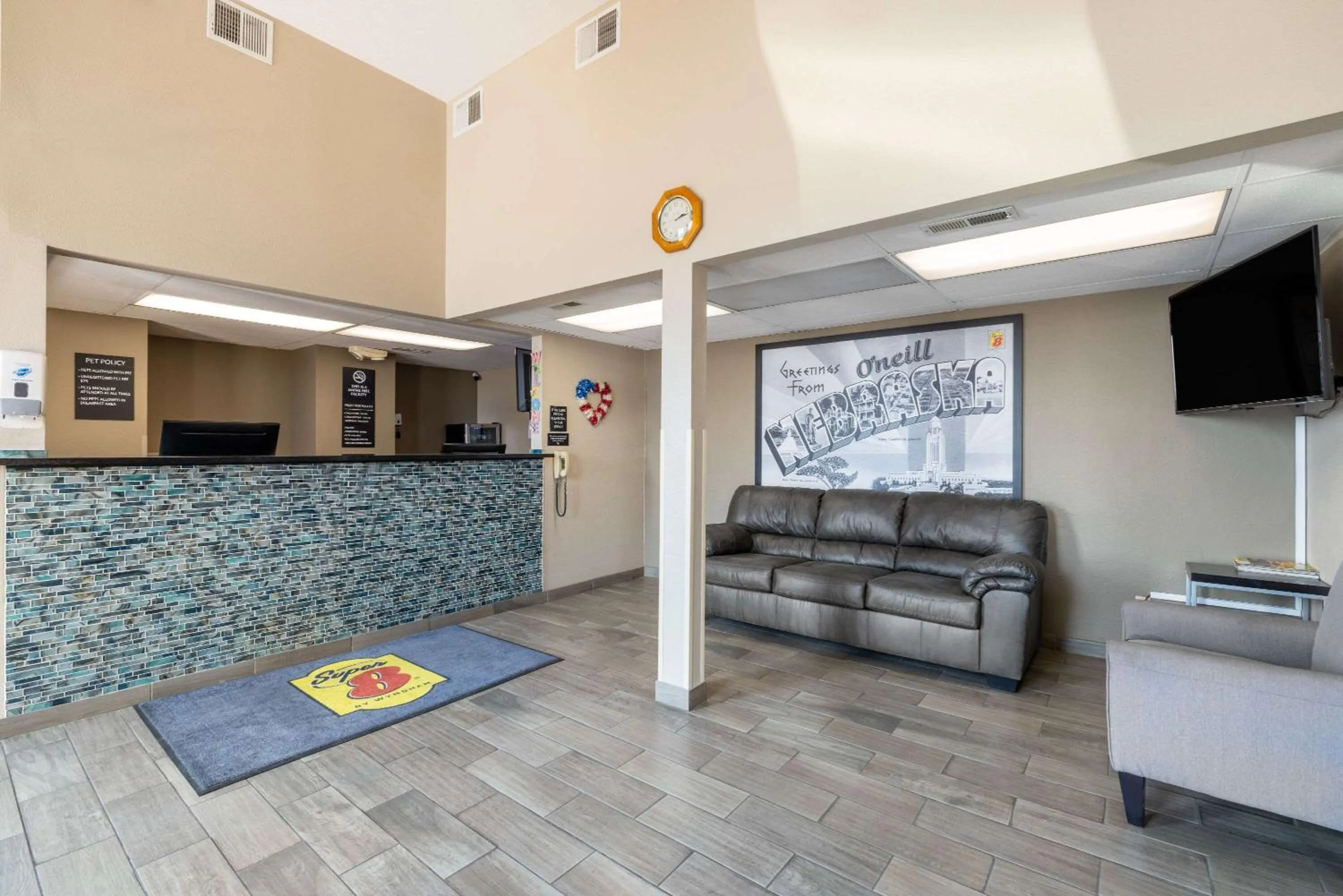 Lobby or reception in Super 8 by Wyndham O Neill NE