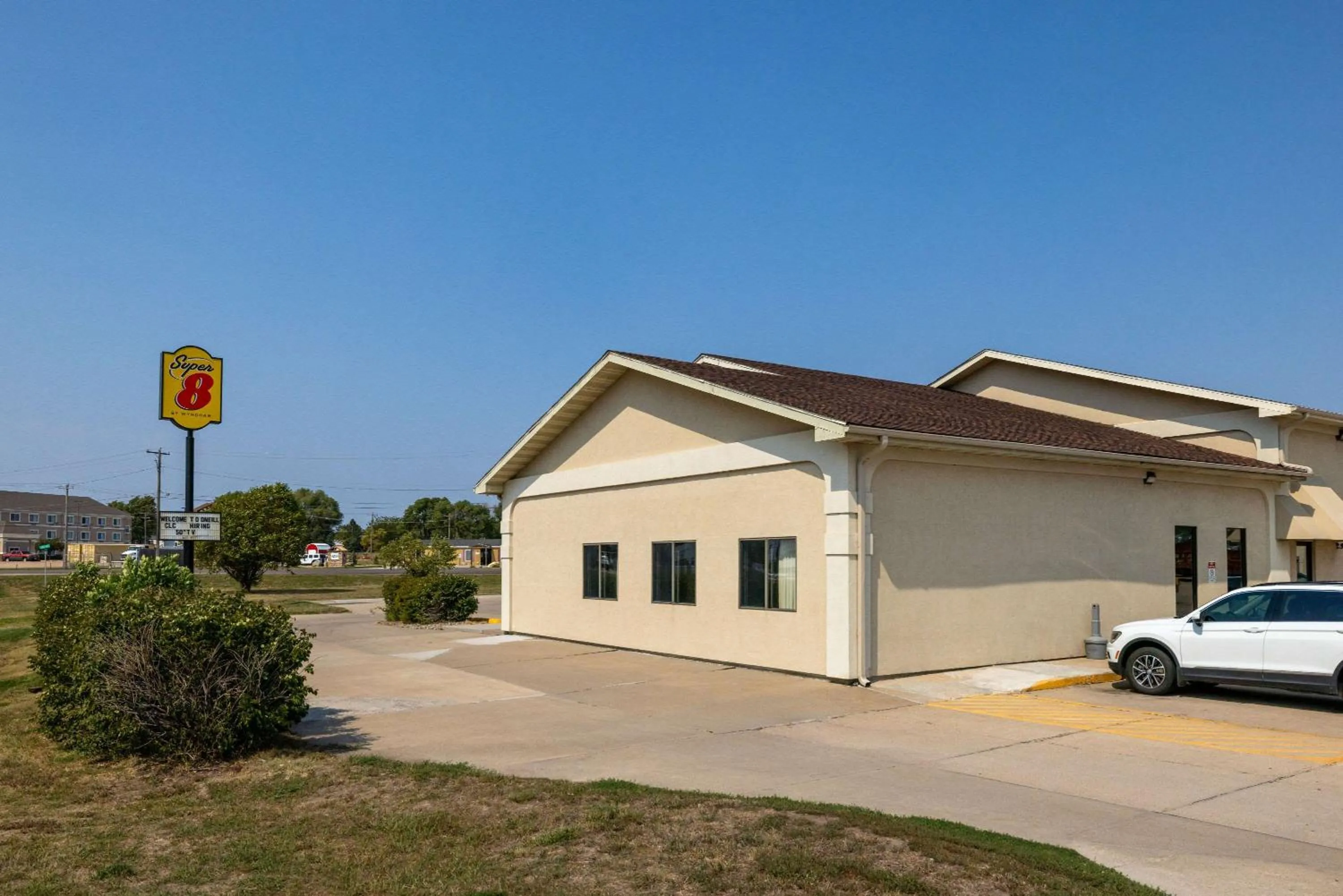 Property building in Super 8 by Wyndham O Neill NE