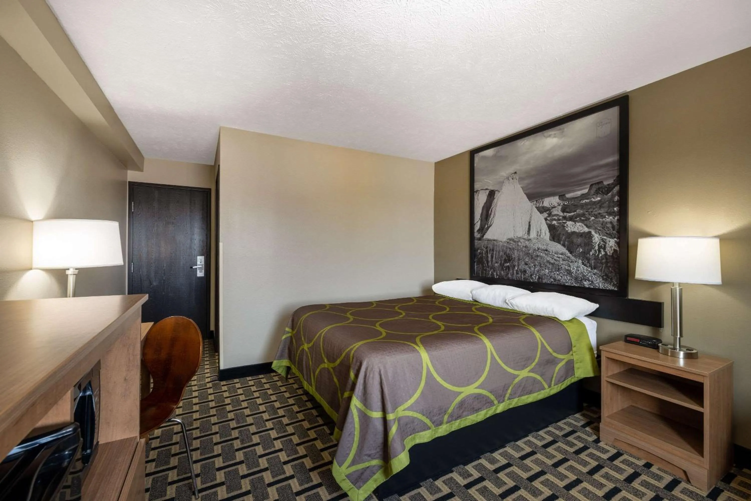 Bedroom, Bed in Super 8 by Wyndham O Neill NE