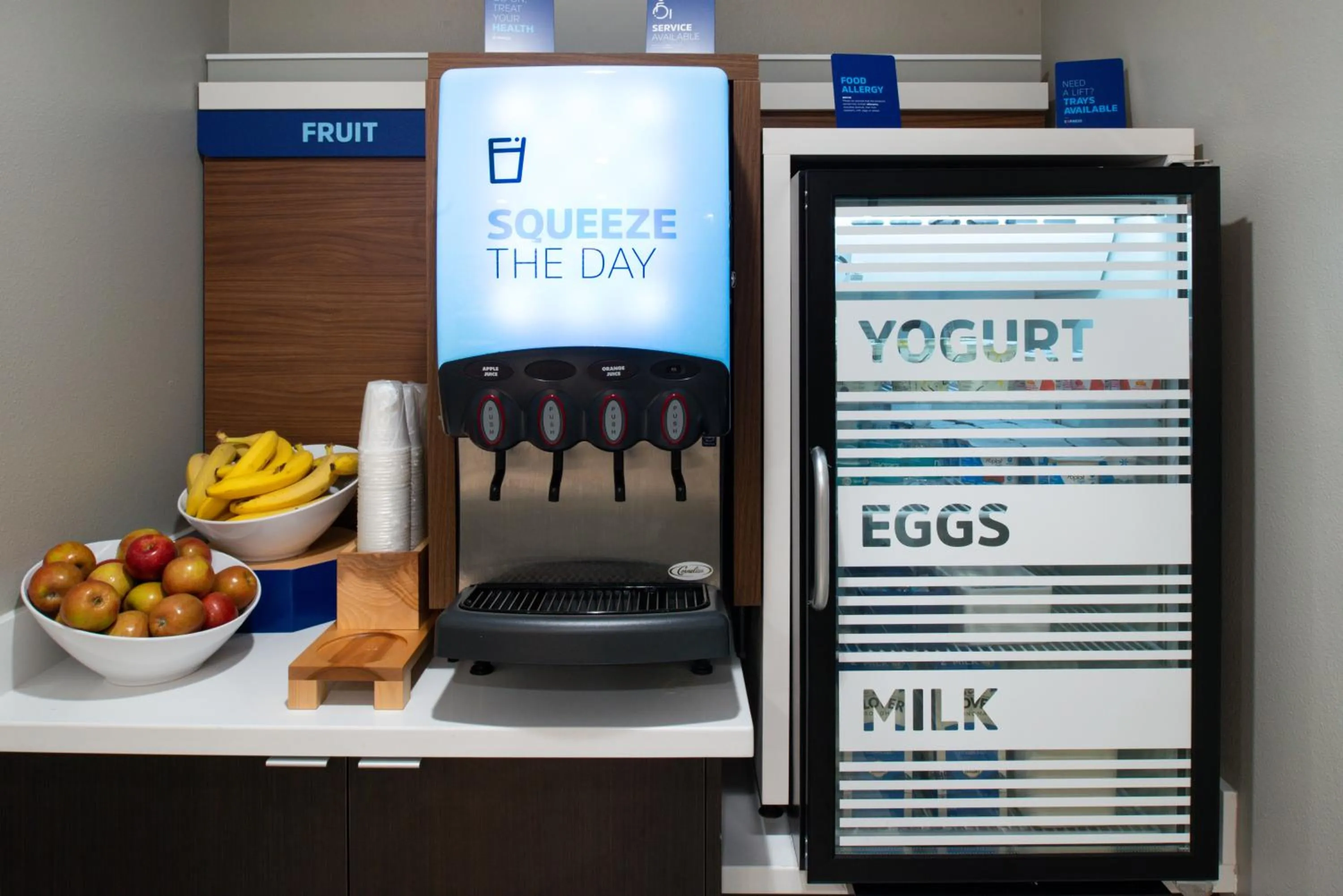 Buffet breakfast in Holiday Inn Express - Santa Rosa North by IHG