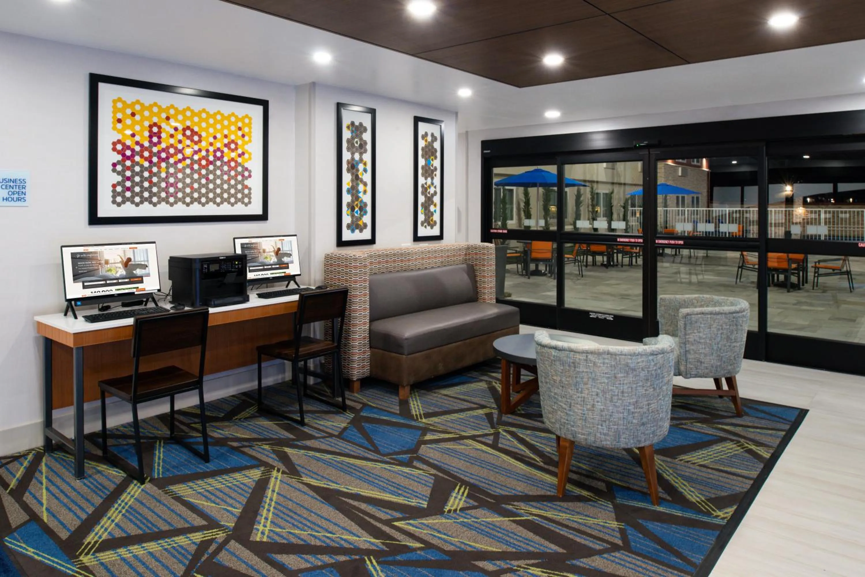 Lobby or reception in Holiday Inn Express - Santa Rosa North by IHG