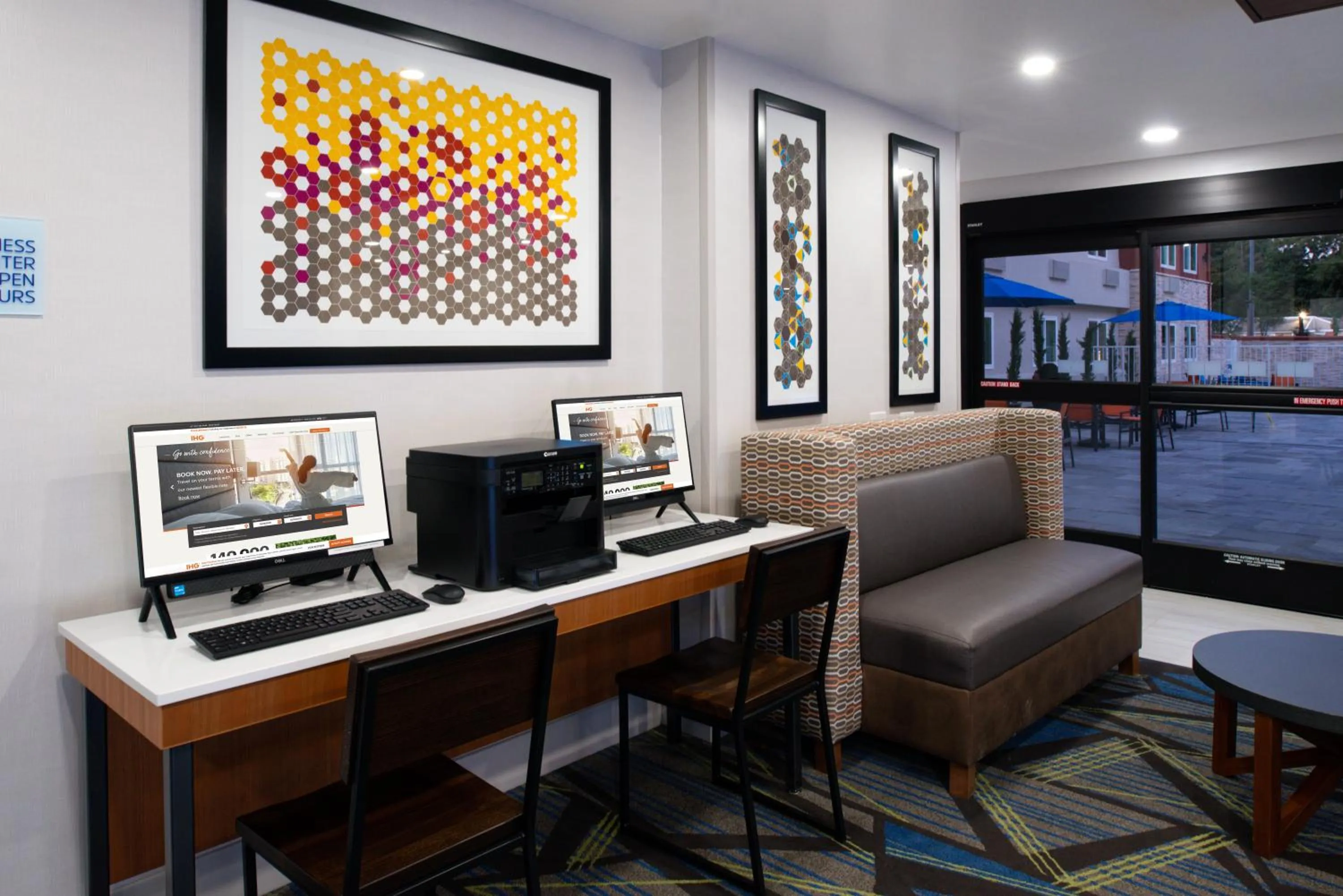 Business facilities in Holiday Inn Express - Santa Rosa North by IHG