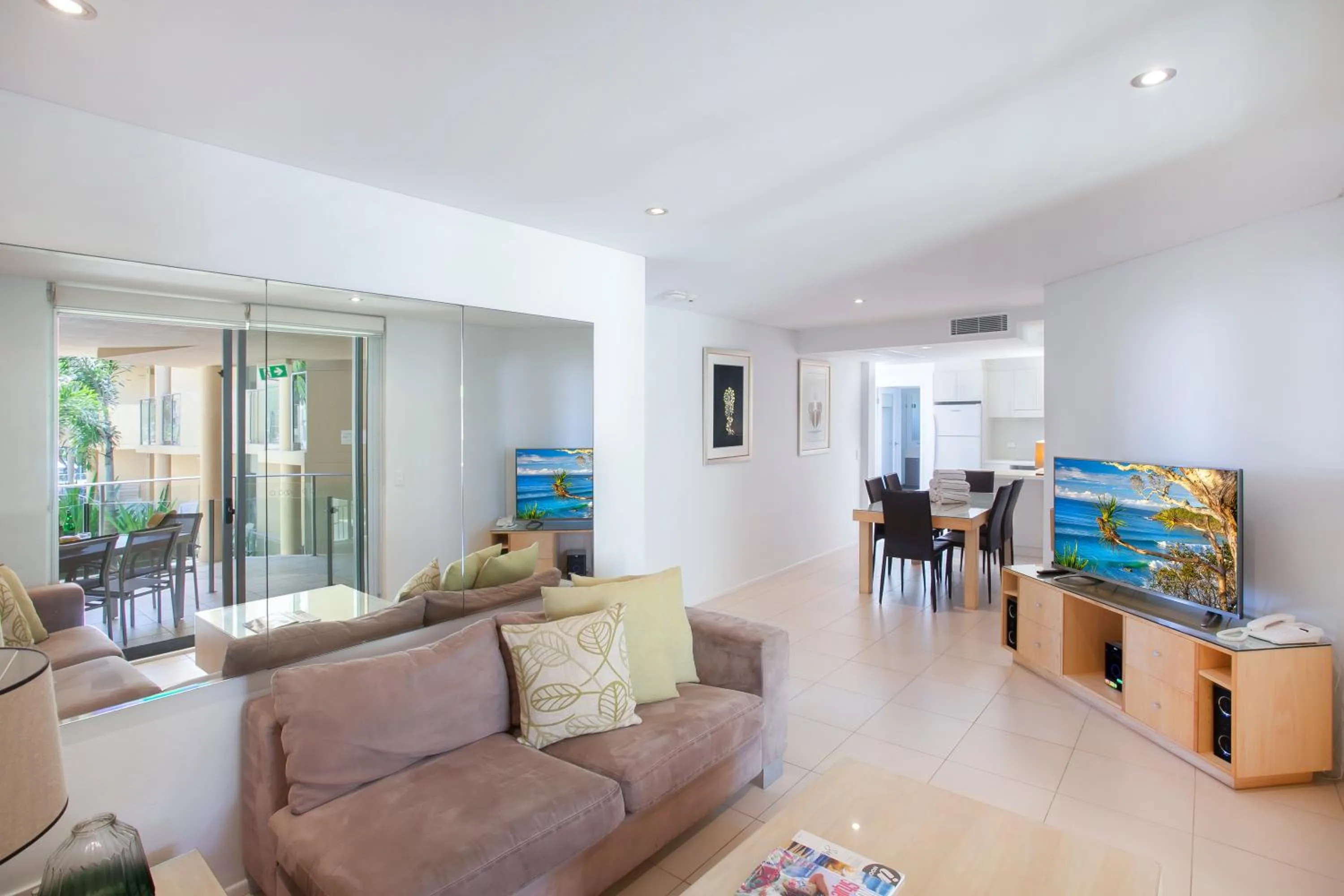 Living room in Maison Noosa