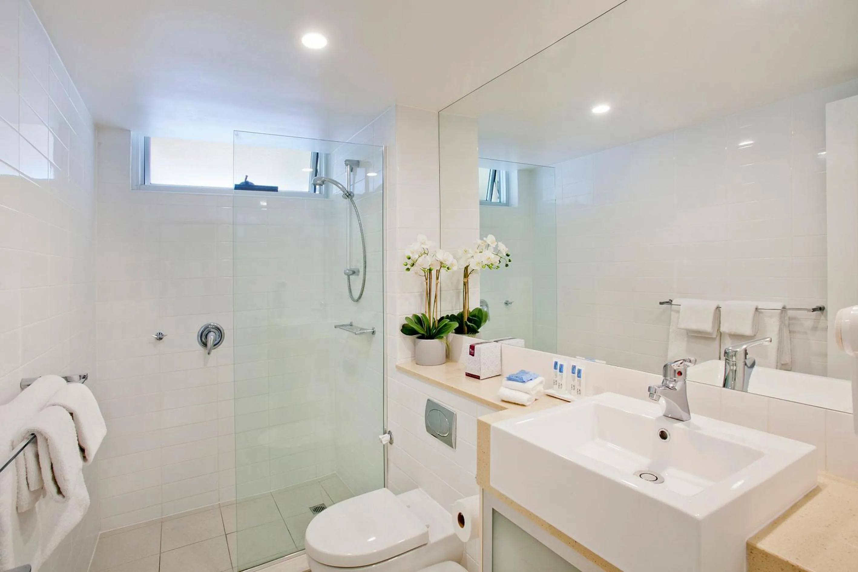 Shower in Maison Noosa