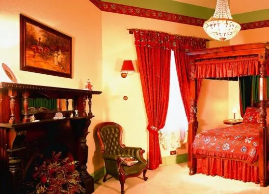 Photo of the whole room, Bed in Ormiston House