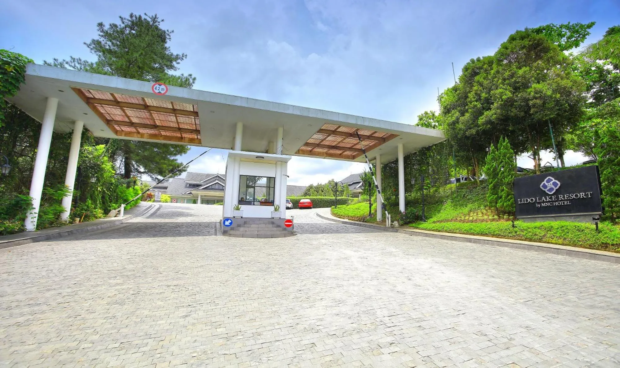 Facade/entrance in Lido Lake Resort by MNC Hotel