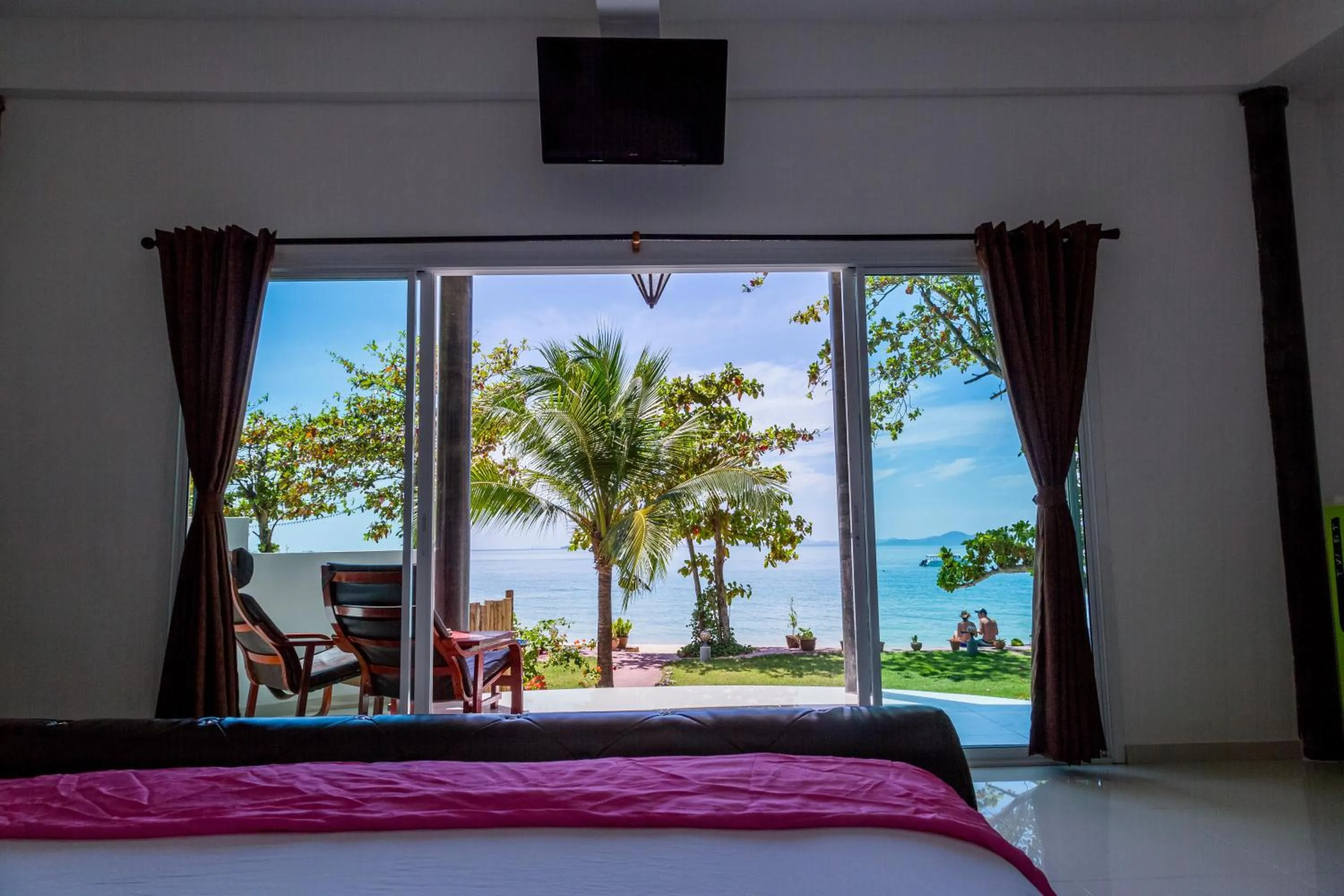 Grand Sea Deluxe in Yao Yai Beach Resort