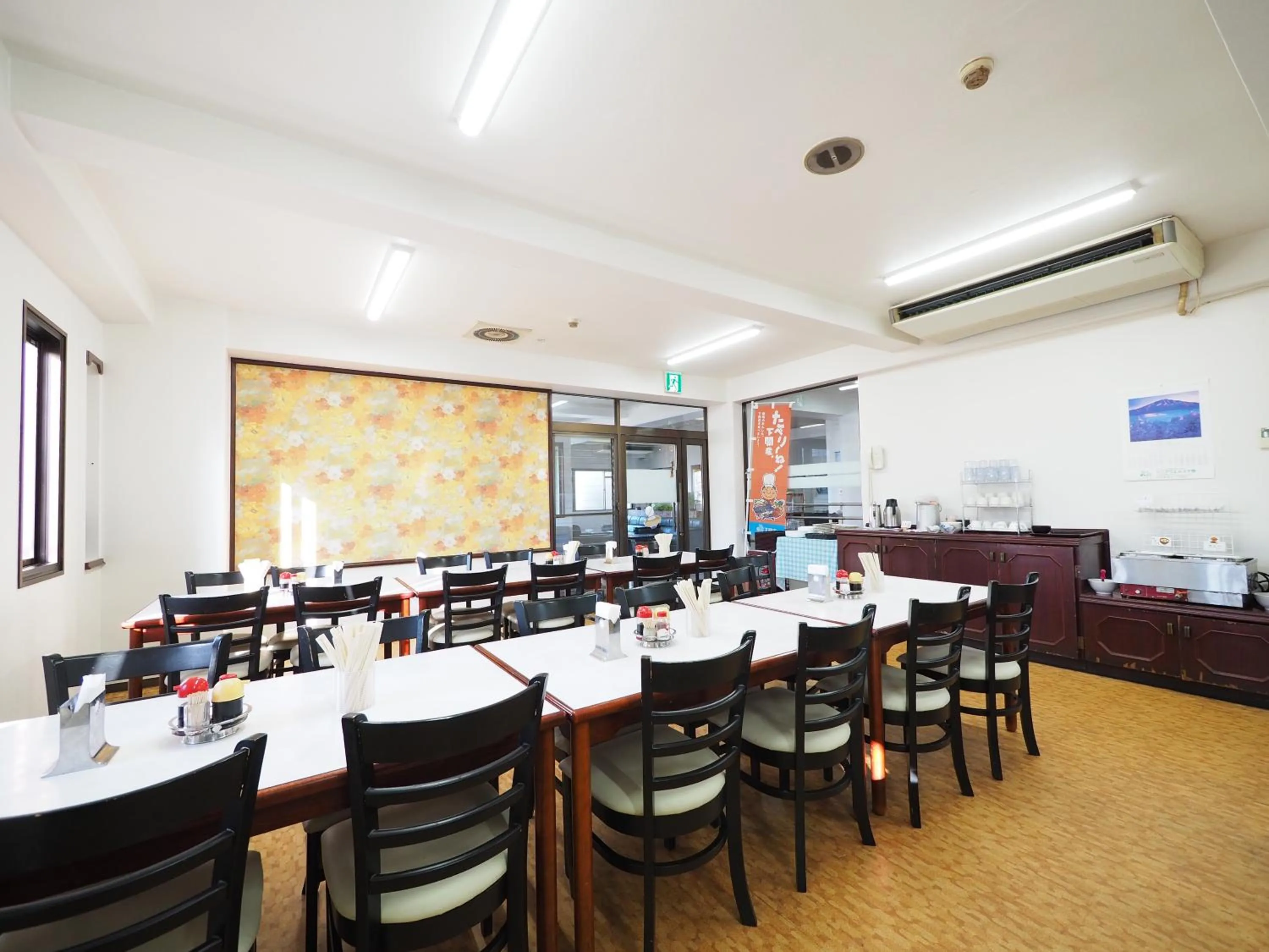 Restaurant/places to eat in Sky Heart Hotel Shimonoseki