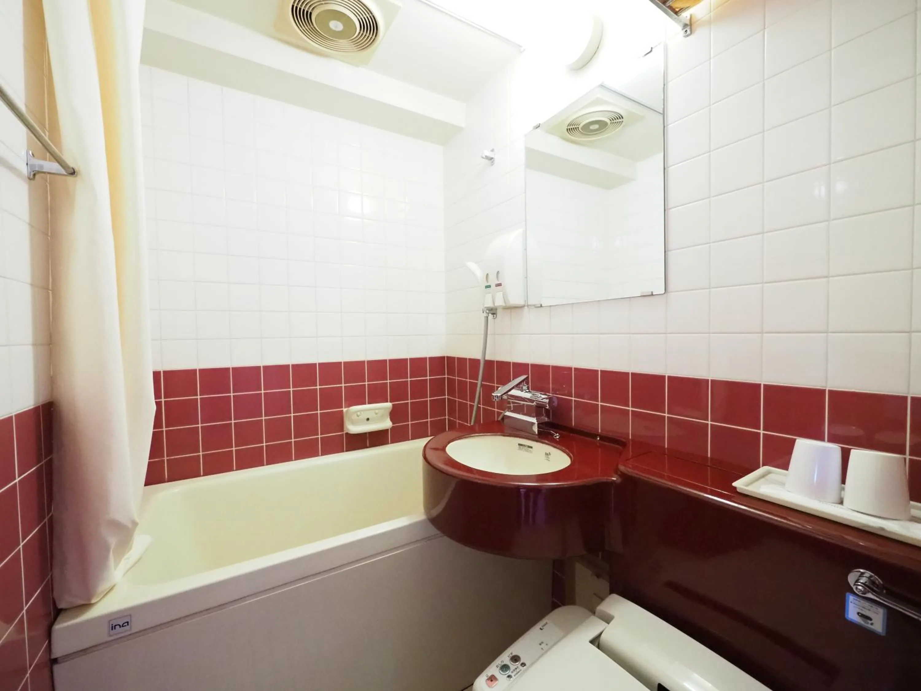 Toilet in Sky Heart Hotel Shimonoseki