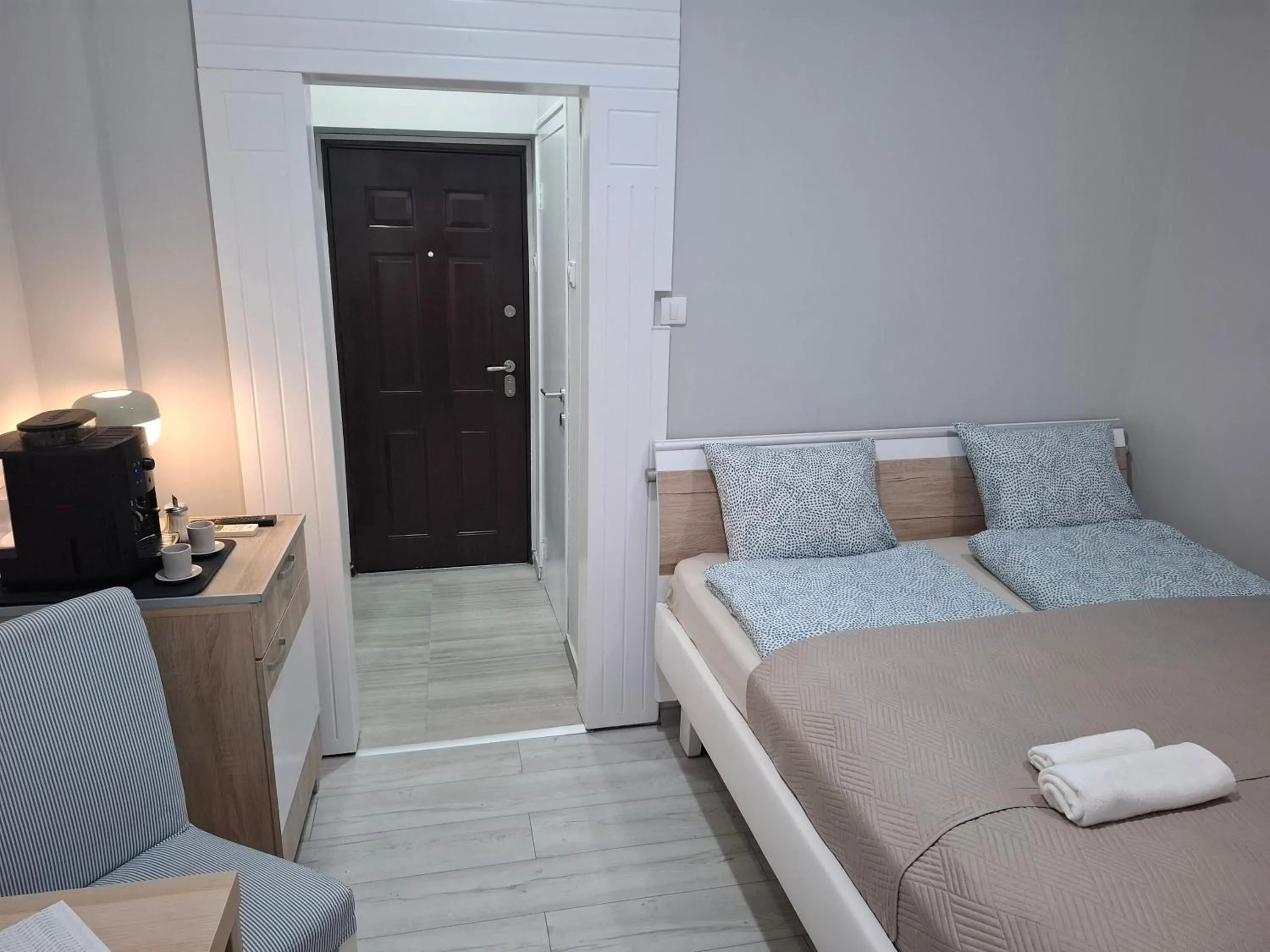 SnowWhite New Apartment