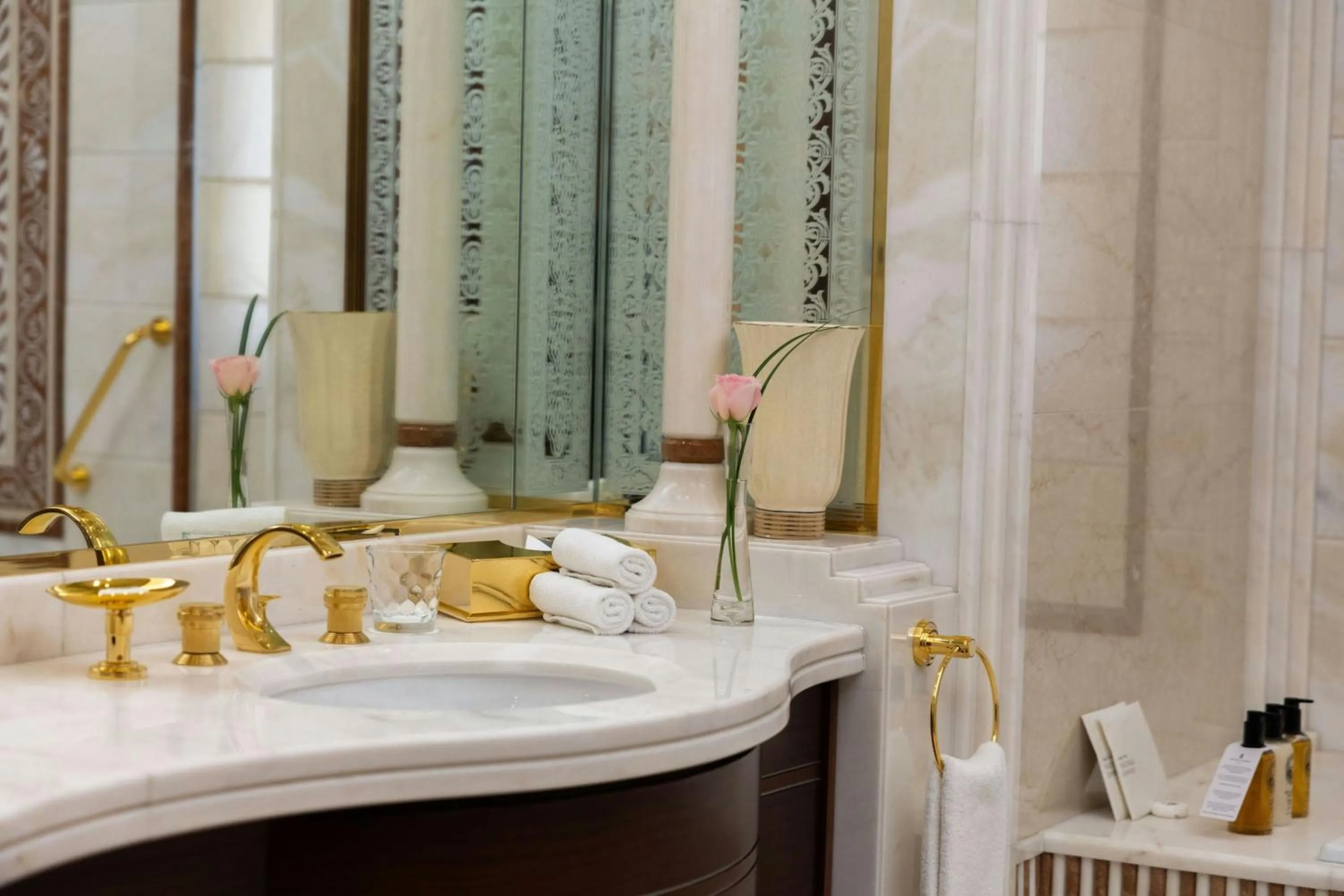 Bedroom in The Ritz-Carlton, Riyadh