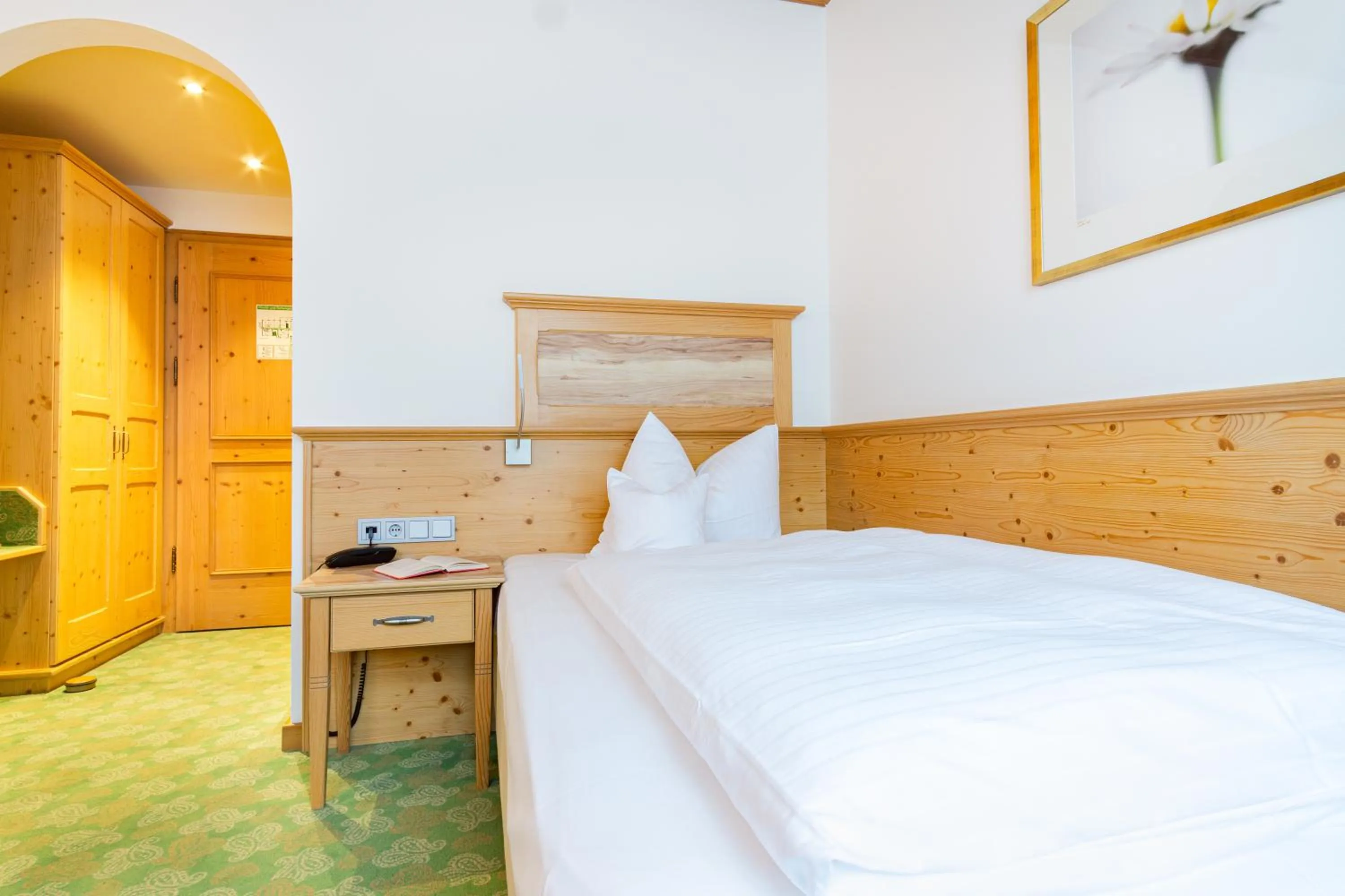 Bedroom, Bed in Glasl's Landhotel