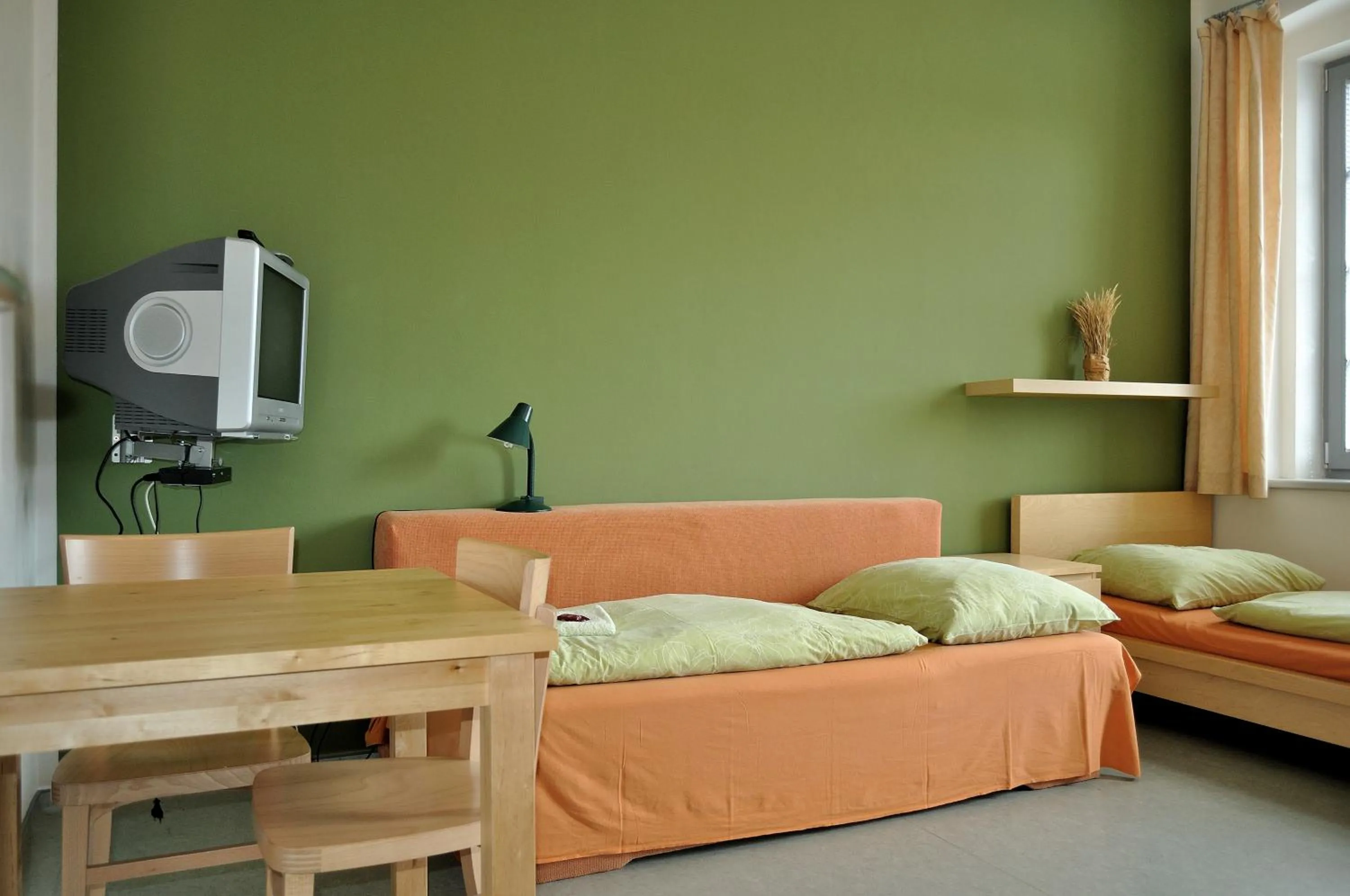 Double or Twin Room with Shared Bathroom in Hostel Lípa - Továrna