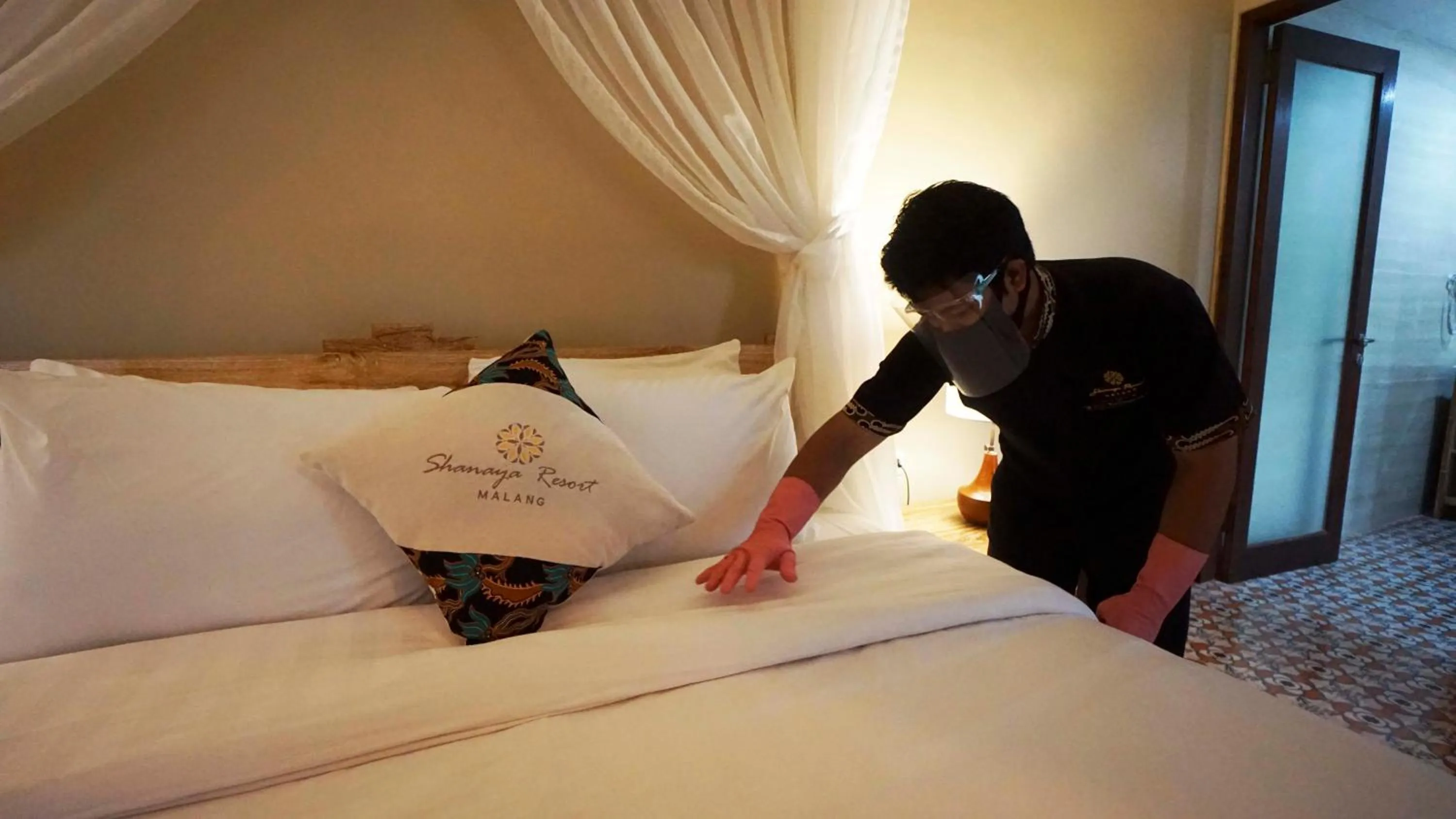 Bed in Shanaya Resort Malang