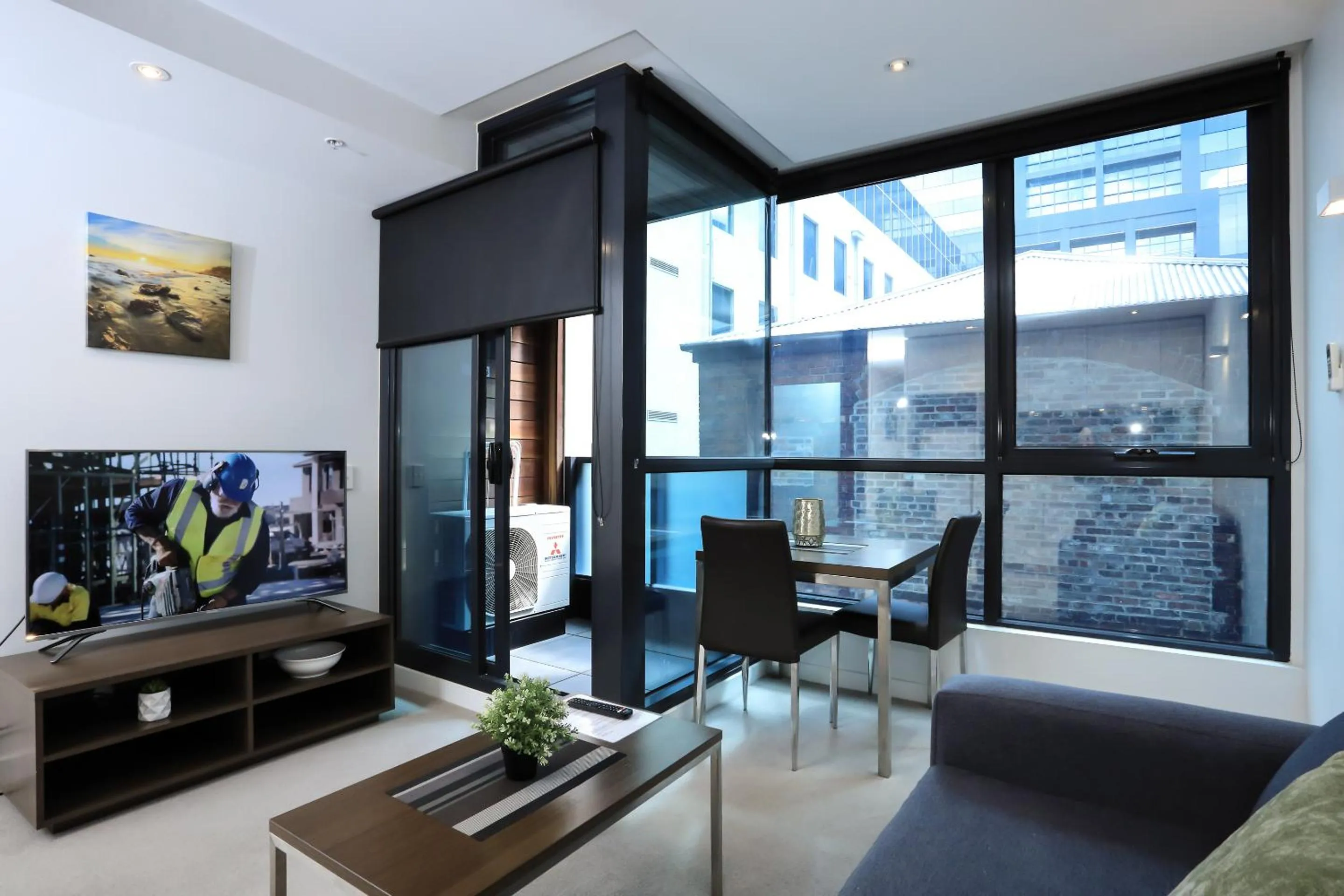 TV and multimedia in Flinders Street Apartments