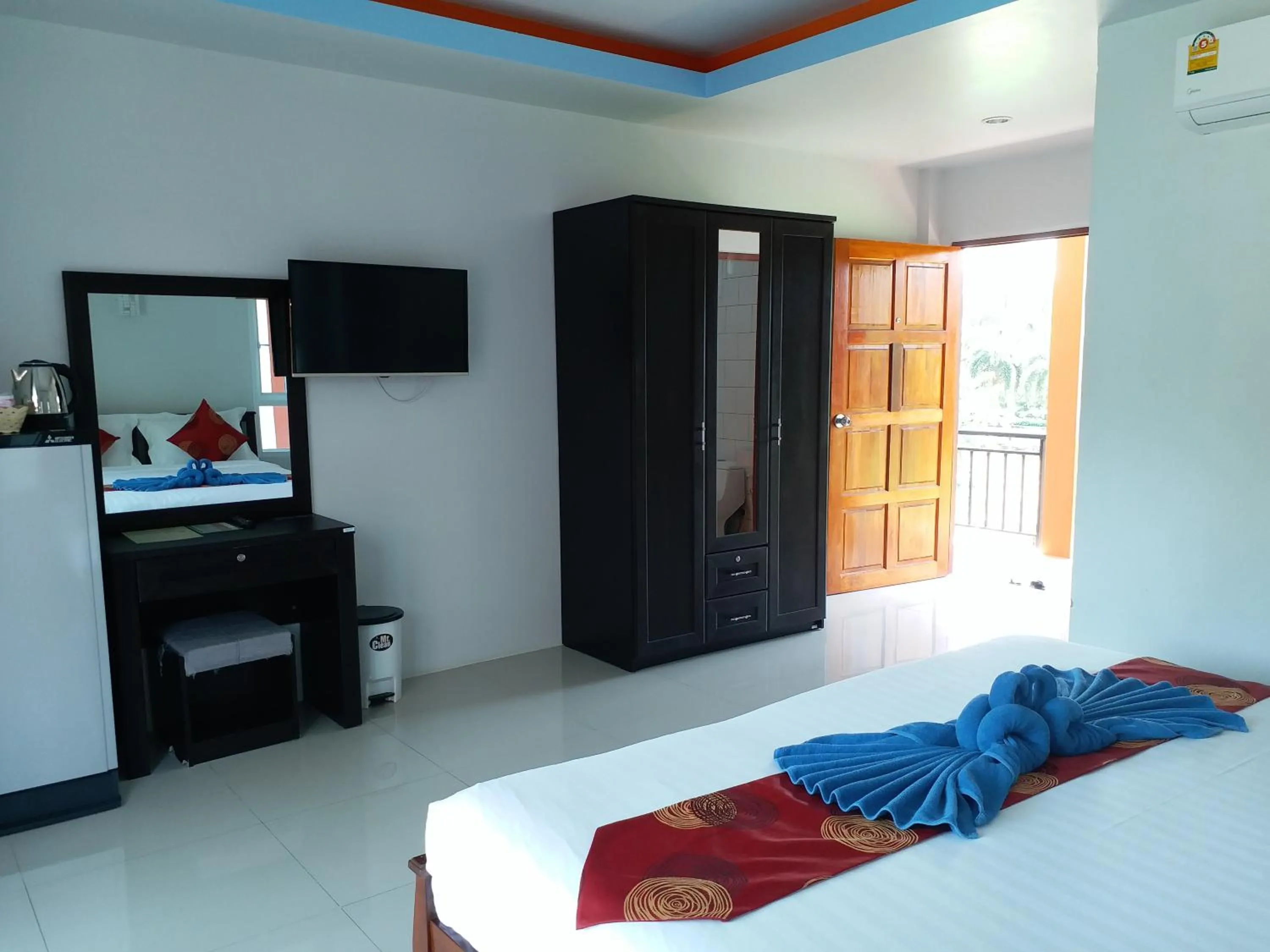 Bed in Tamarind Lanta Resort