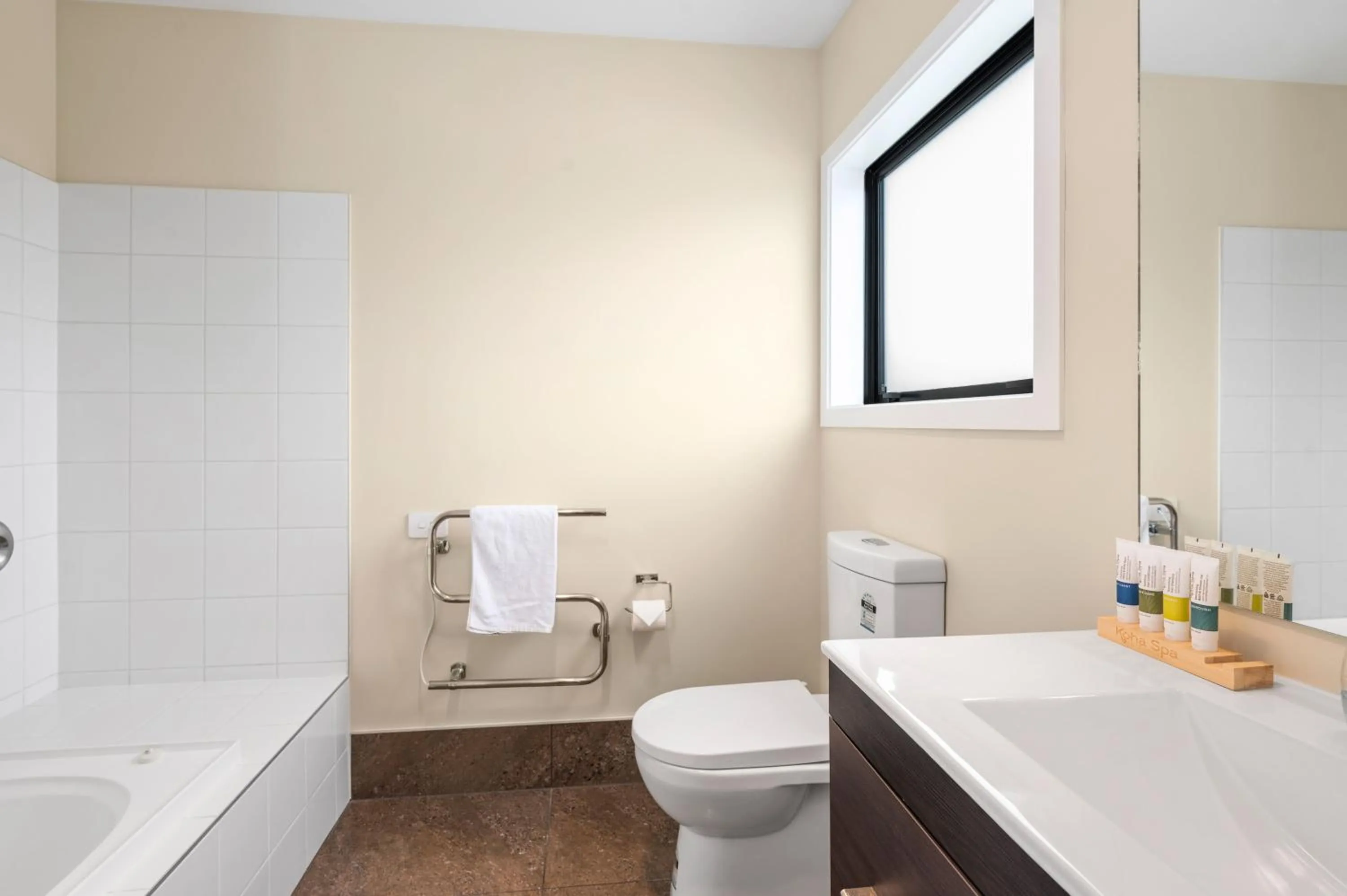 Bathroom in ASURE Rotorua International Motor Inn