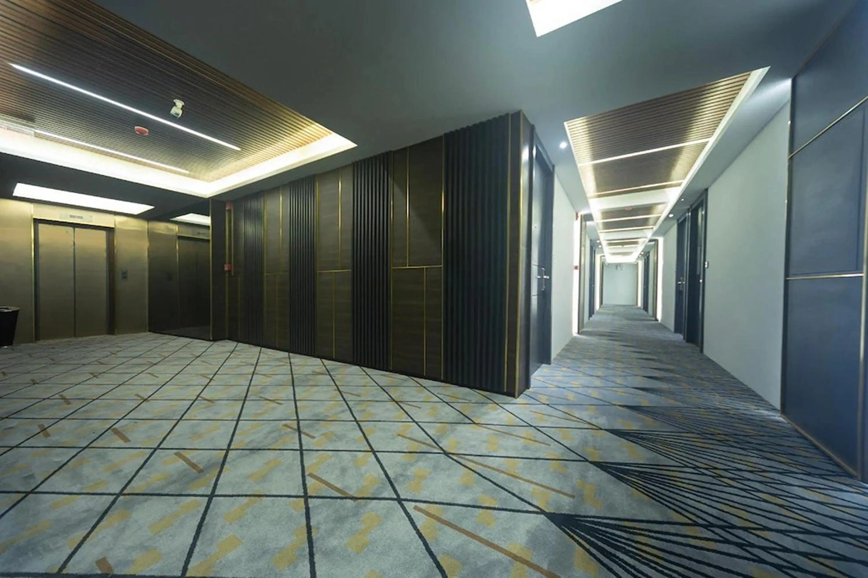 Property building in Holatel Hotel Phitsanulok