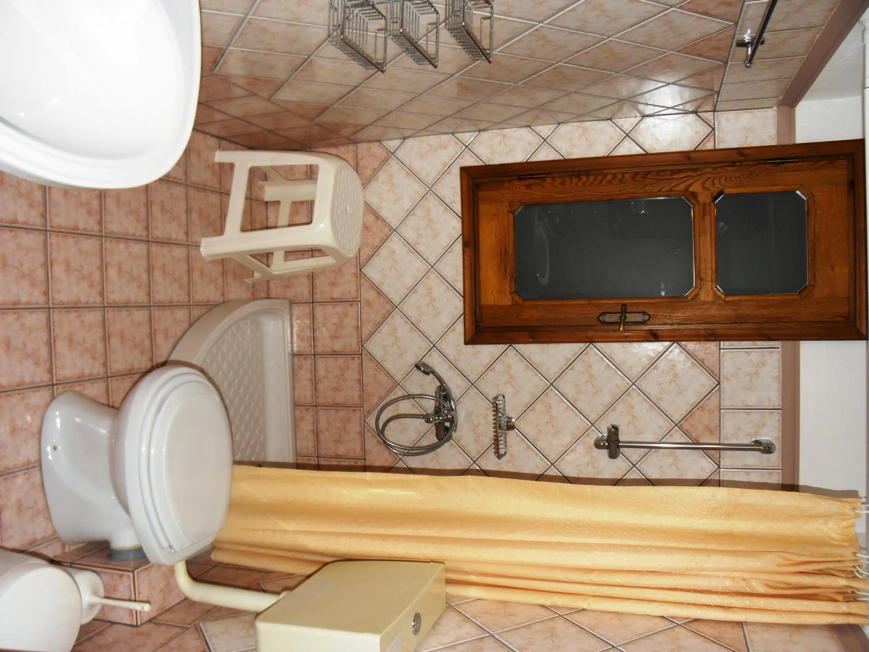 Bathroom in Hotel Mpakou