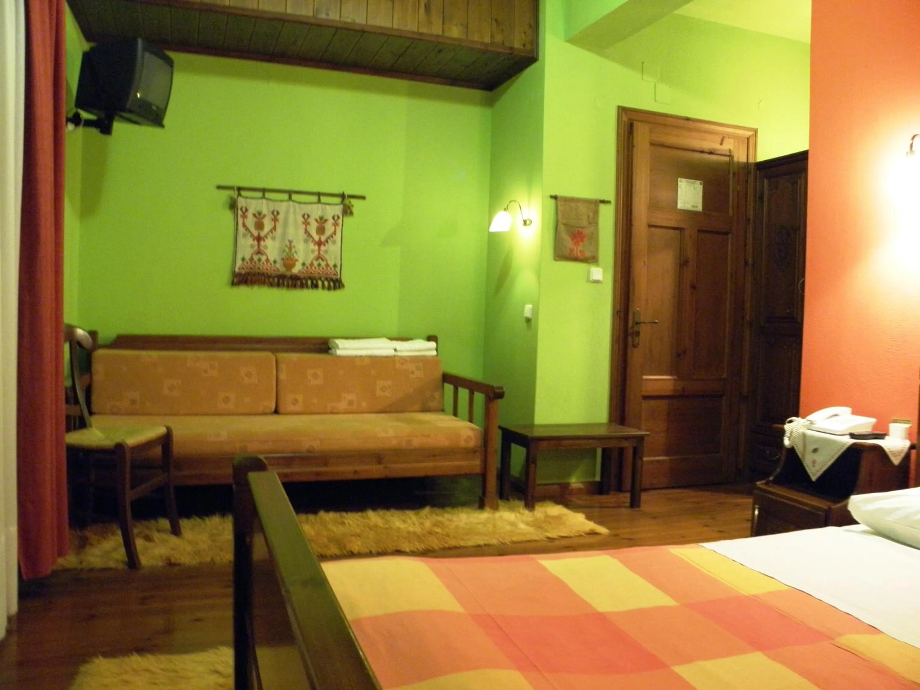 Photo of the whole room, Bed in Hotel Mpakou