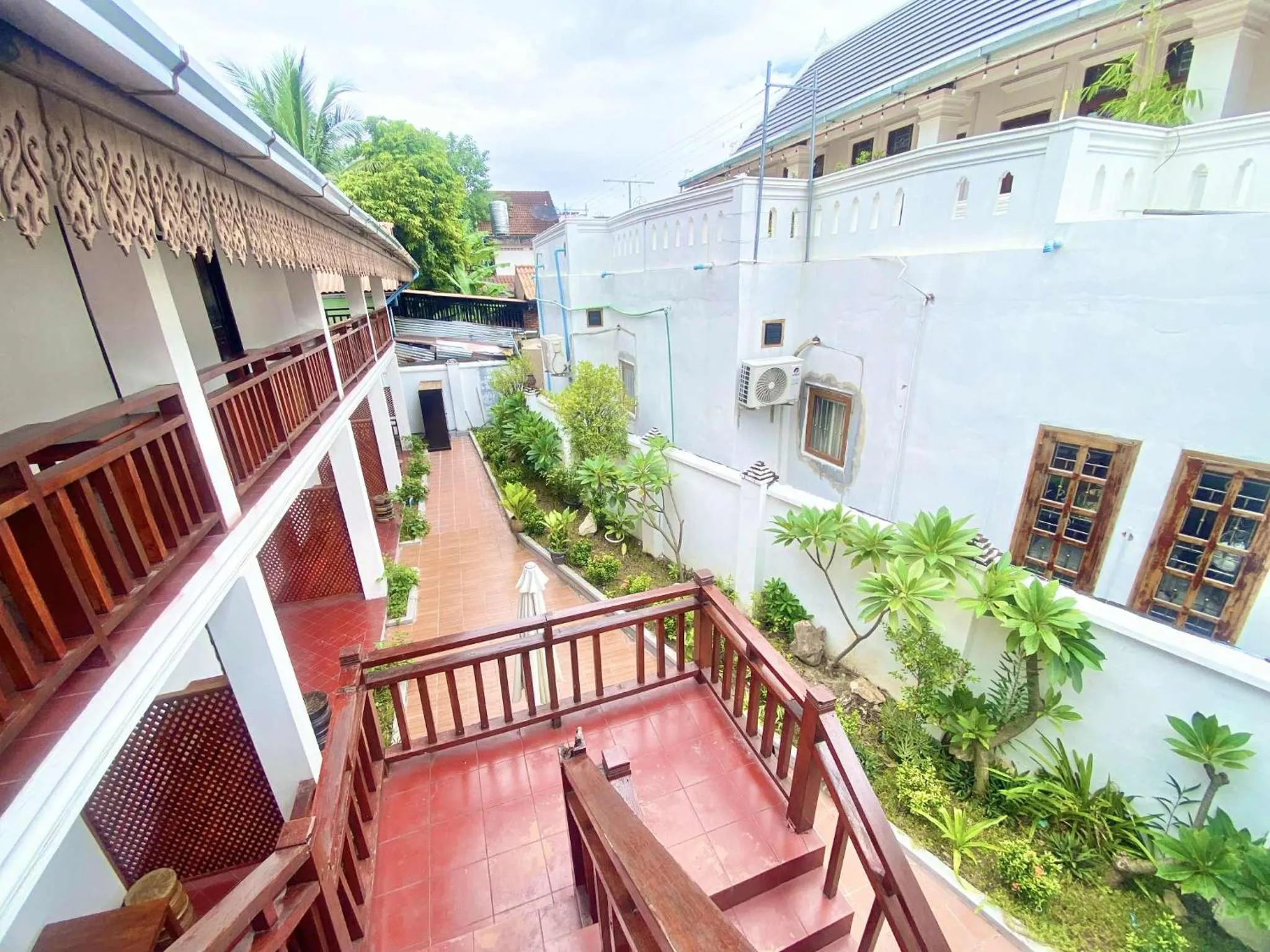 Luang Prabang Pavilion Hotel & Travel