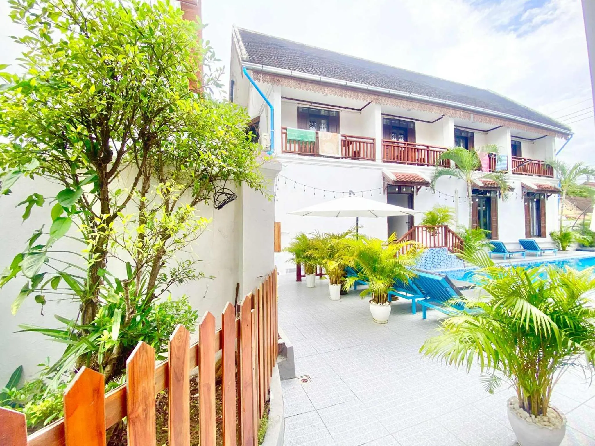 Luang Prabang Pavilion Hotel & Travel