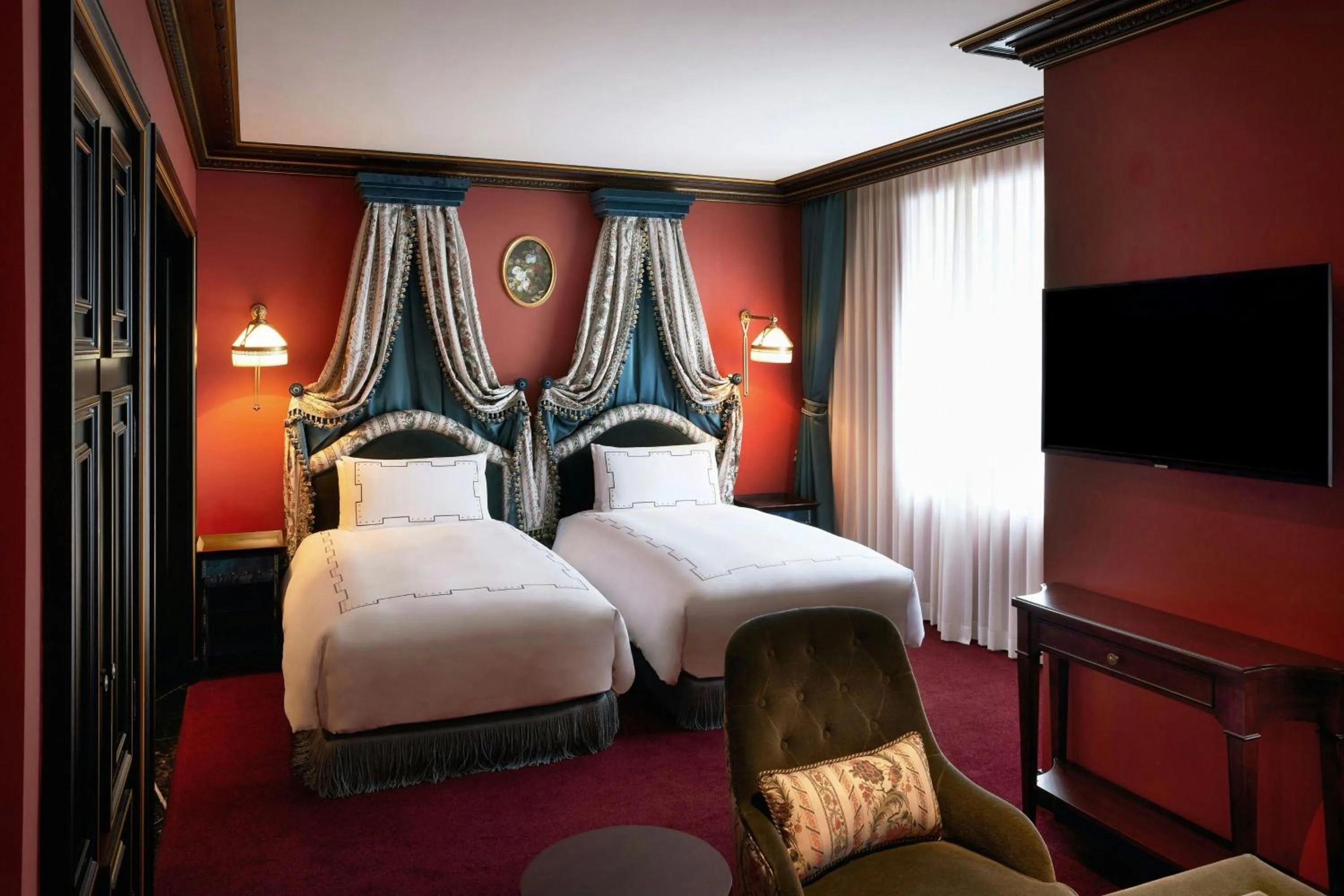 Photo of the whole room, Bed in L’Escape, a Luxury Collection Hotel, Seoul Myeongdong