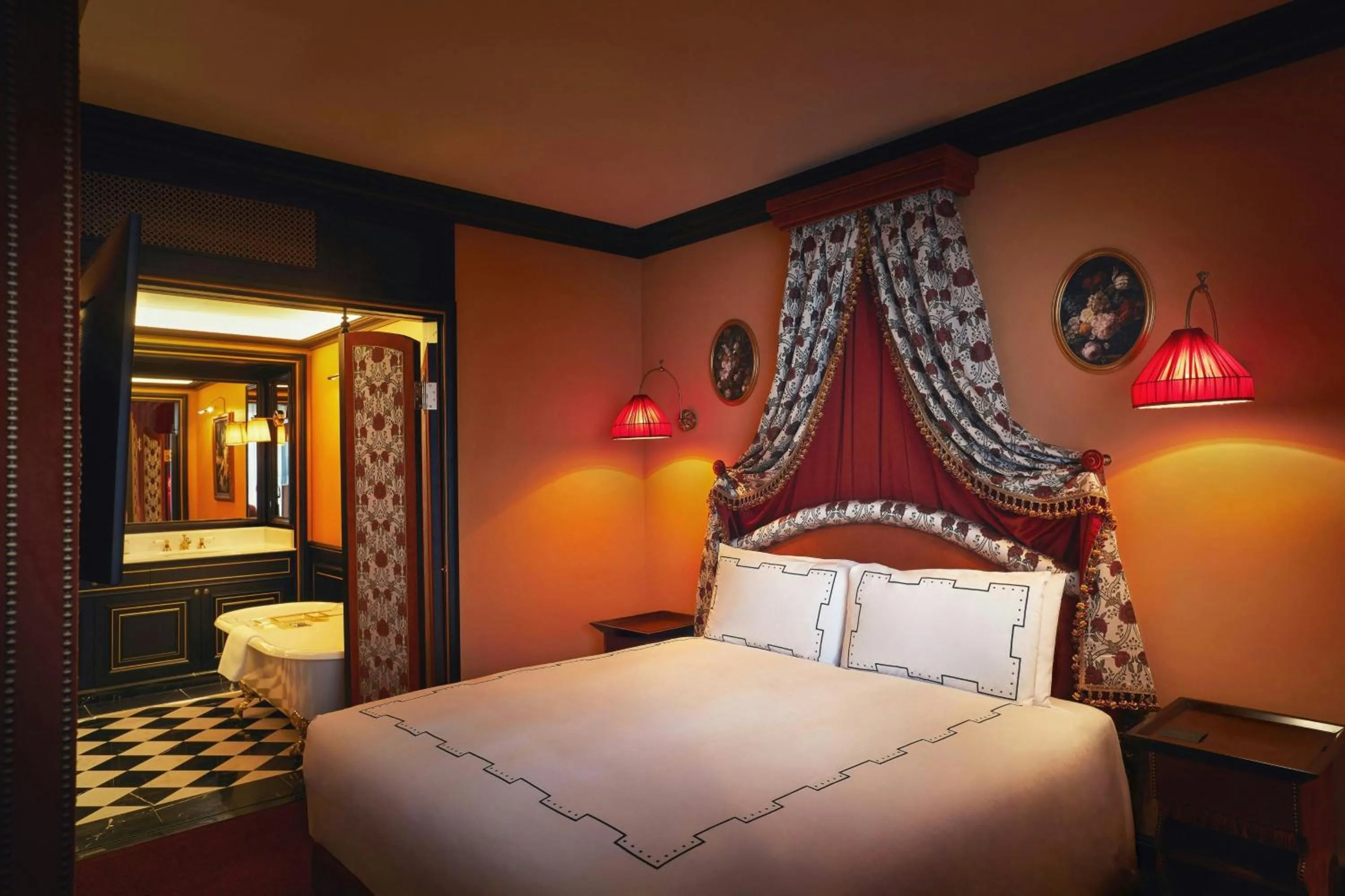 Photo of the whole room, Bed in L'Escape, a Luxury Collection Hotel, Seoul Myeongdong