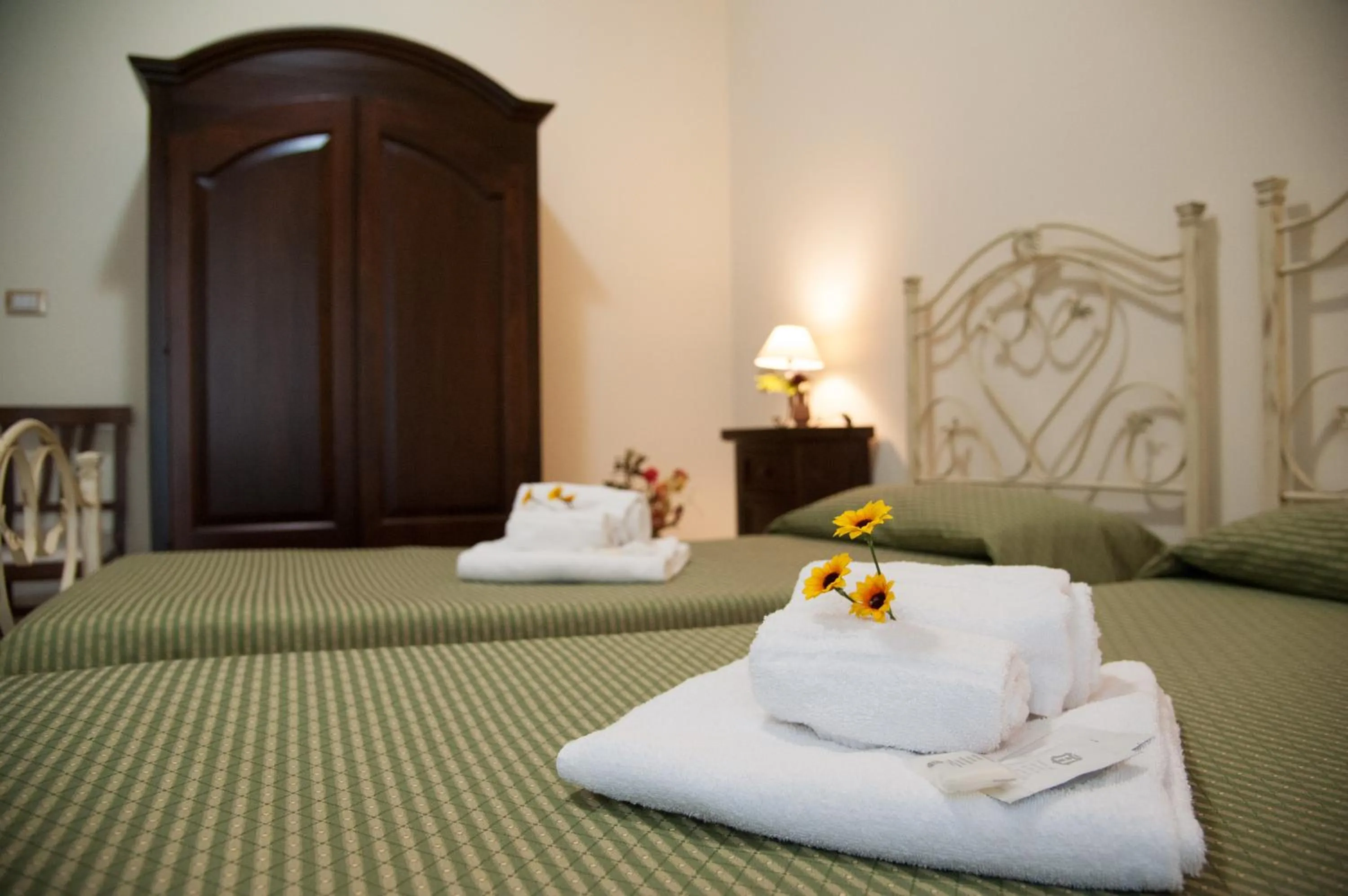 Decorative detail, Bed in Le Giare B&B