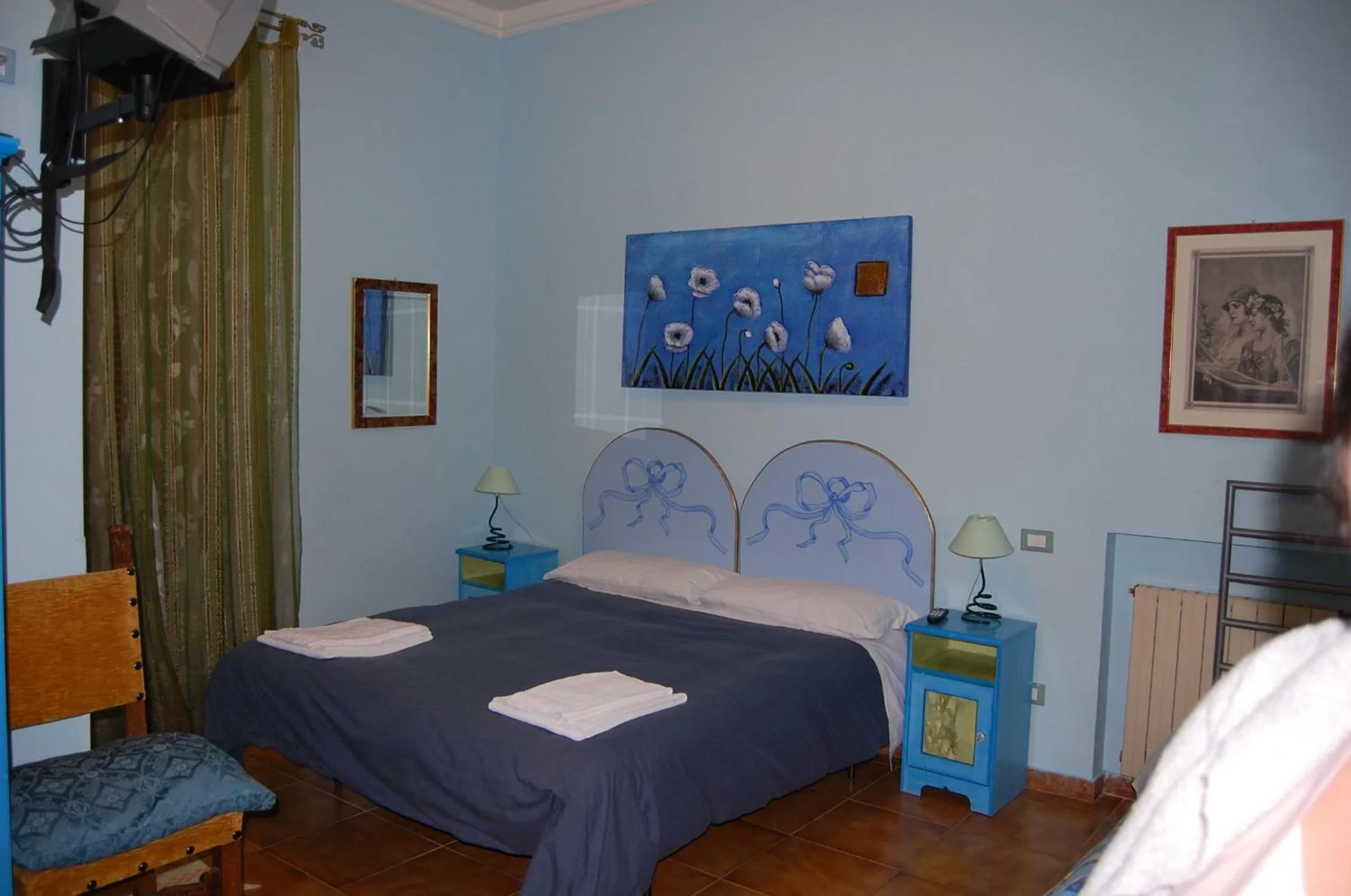 Photo of the whole room, Bed in Casa Cleo