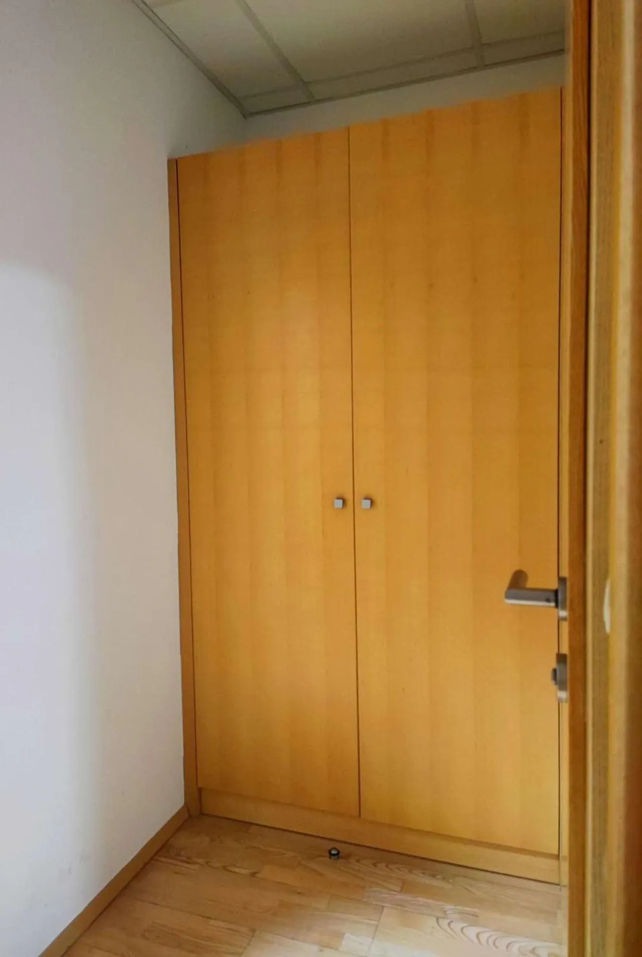 wardrobe in Villa Mari I