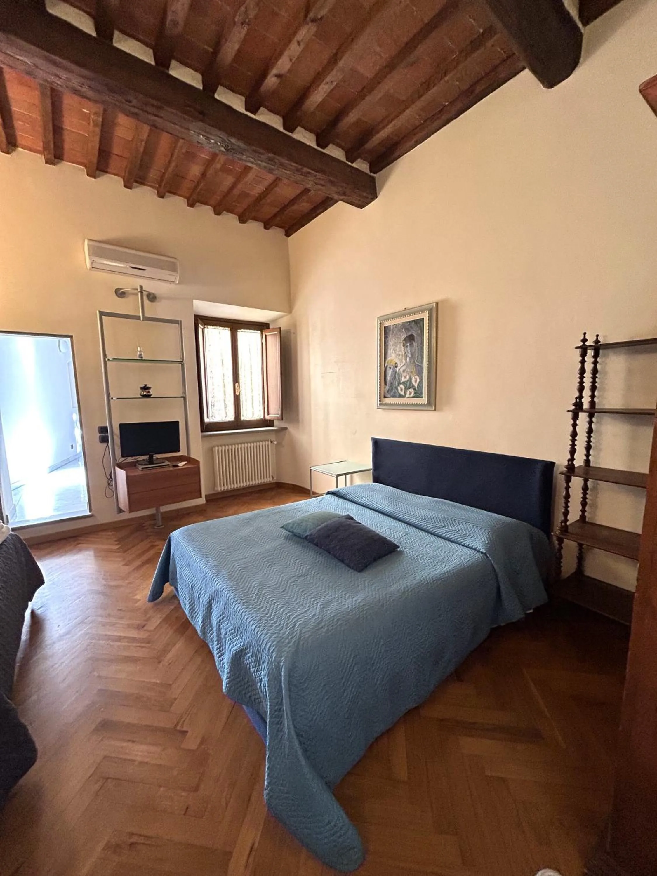 Bedroom, Bed in La Corte Del Re Suite & Rooms Arezzo