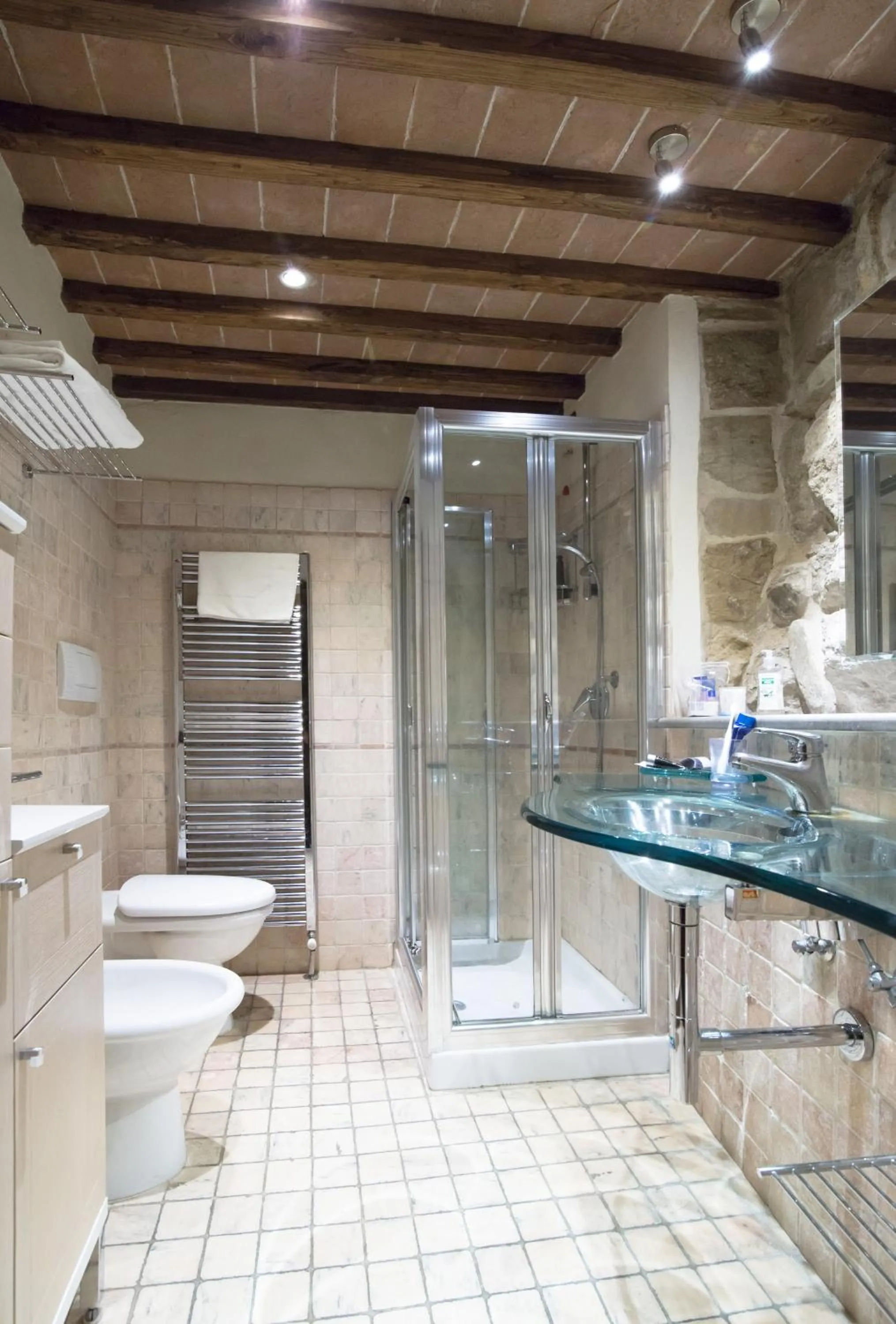 Bathroom in La Corte Del Re Suite & Rooms Arezzo