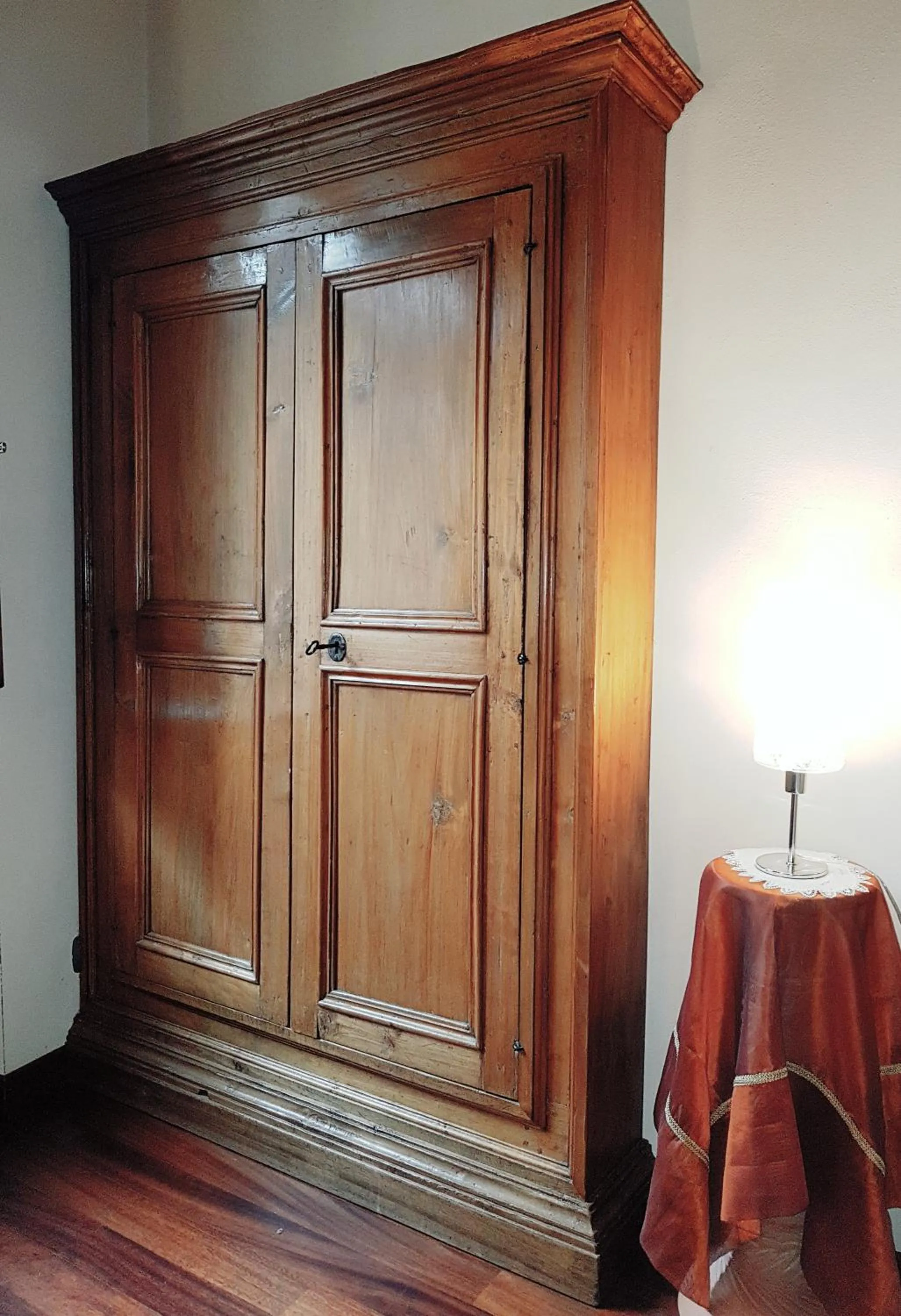 wardrobe in La Corte Del Re Suite & Rooms Arezzo