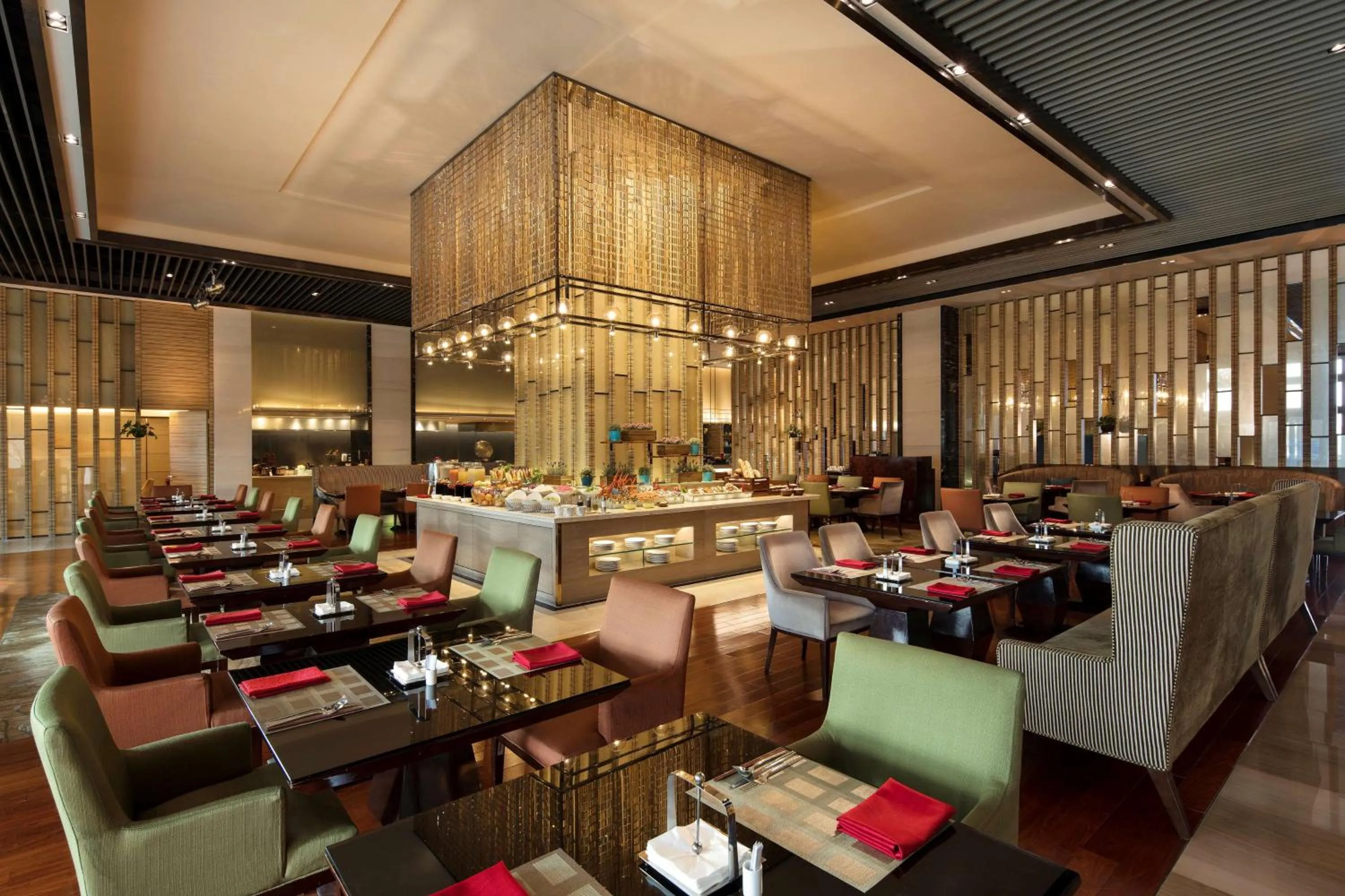 Restaurant/places to eat in Hilton Dalian