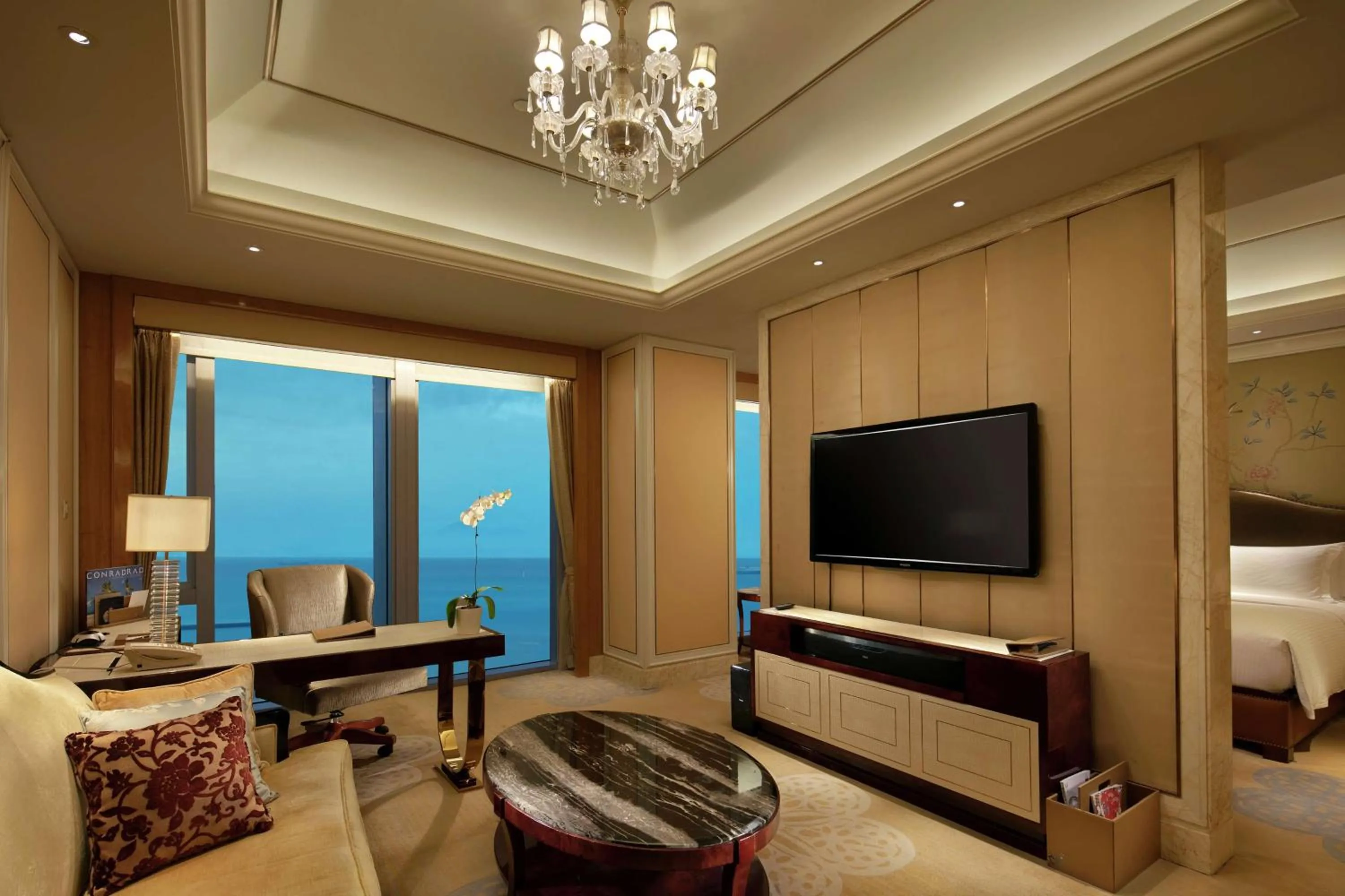 Living room in Conrad Dalian