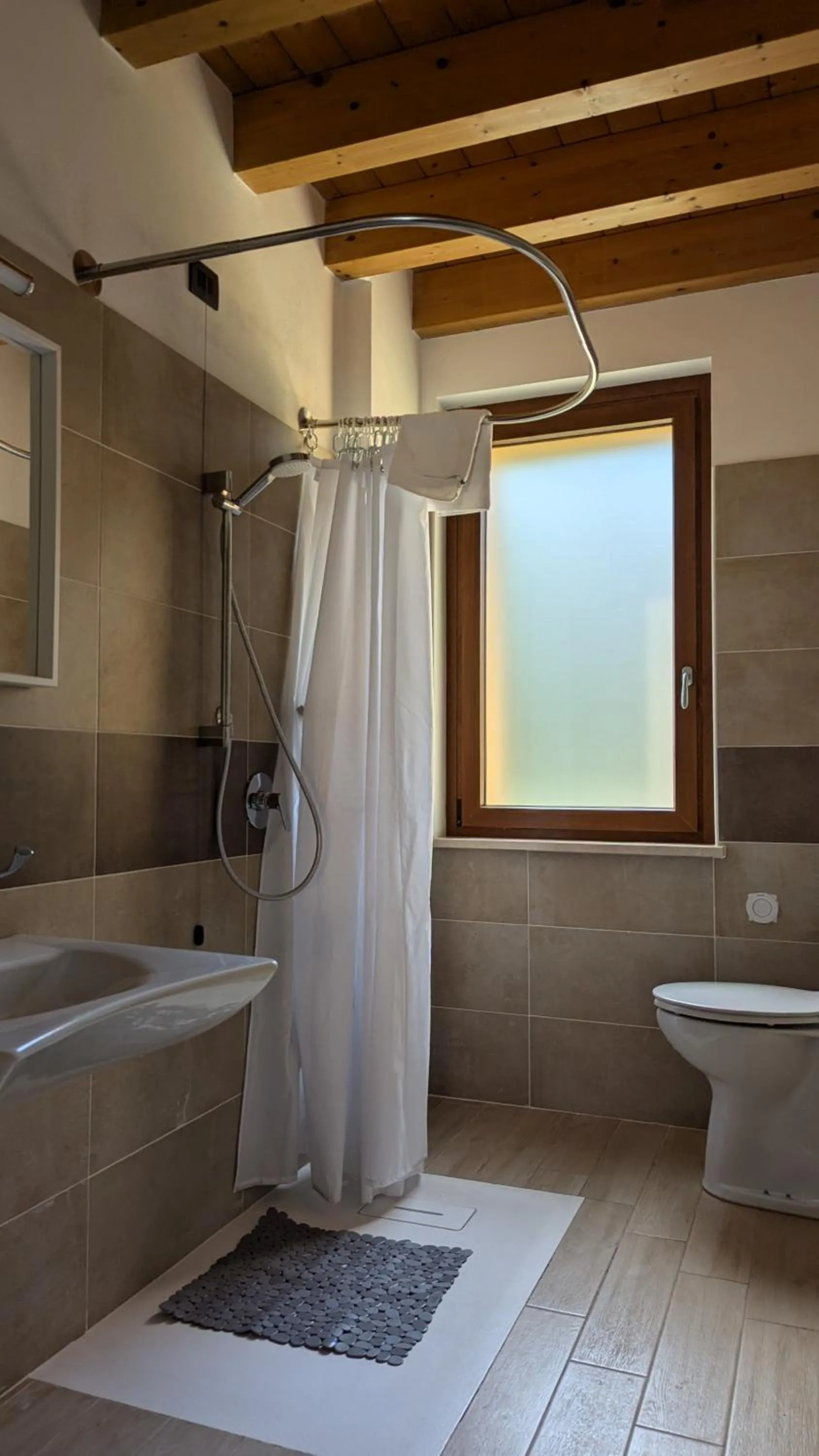 Shower in Agriturismo Ai Tre Fienili