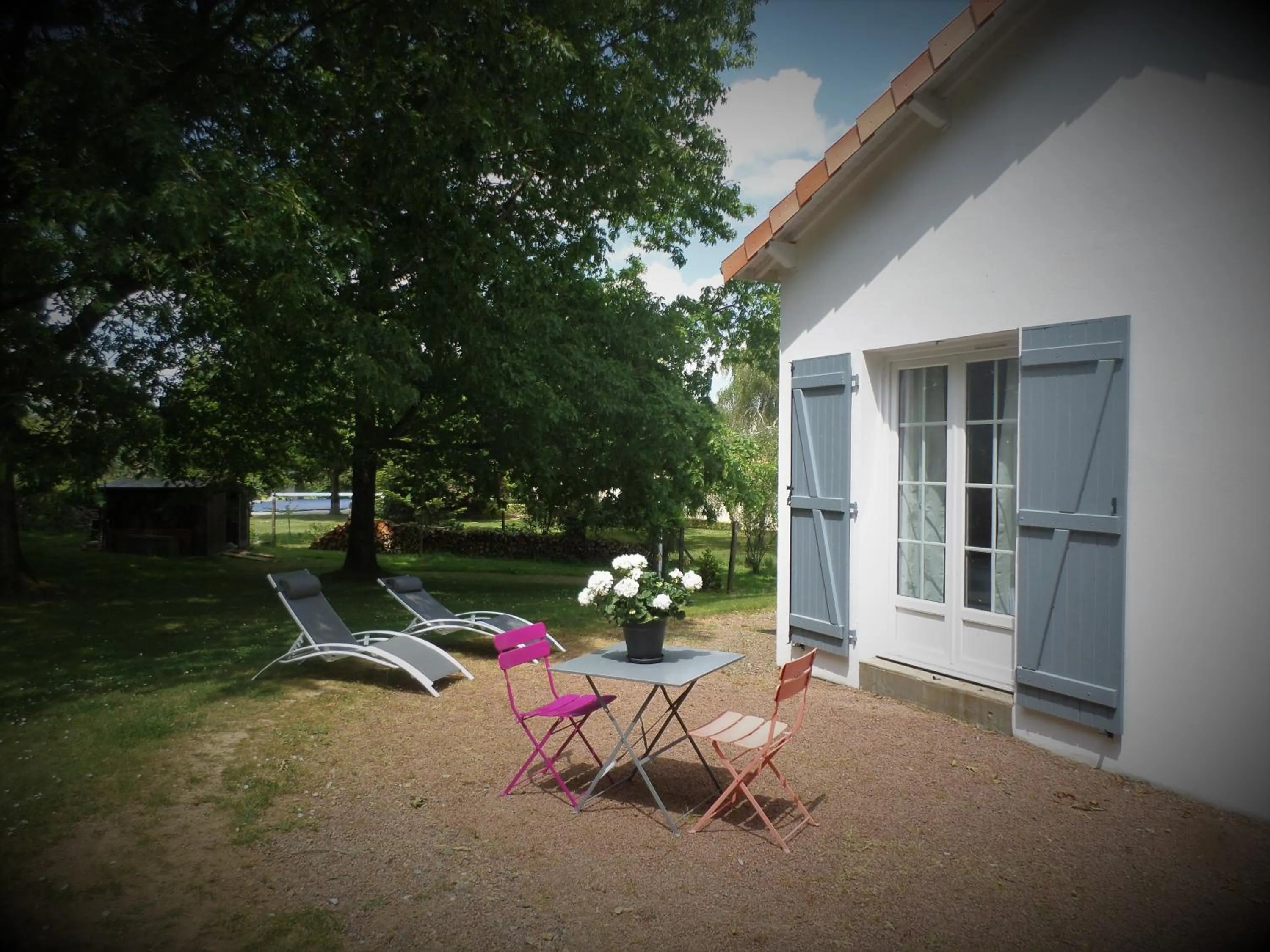 Property building in La Folie