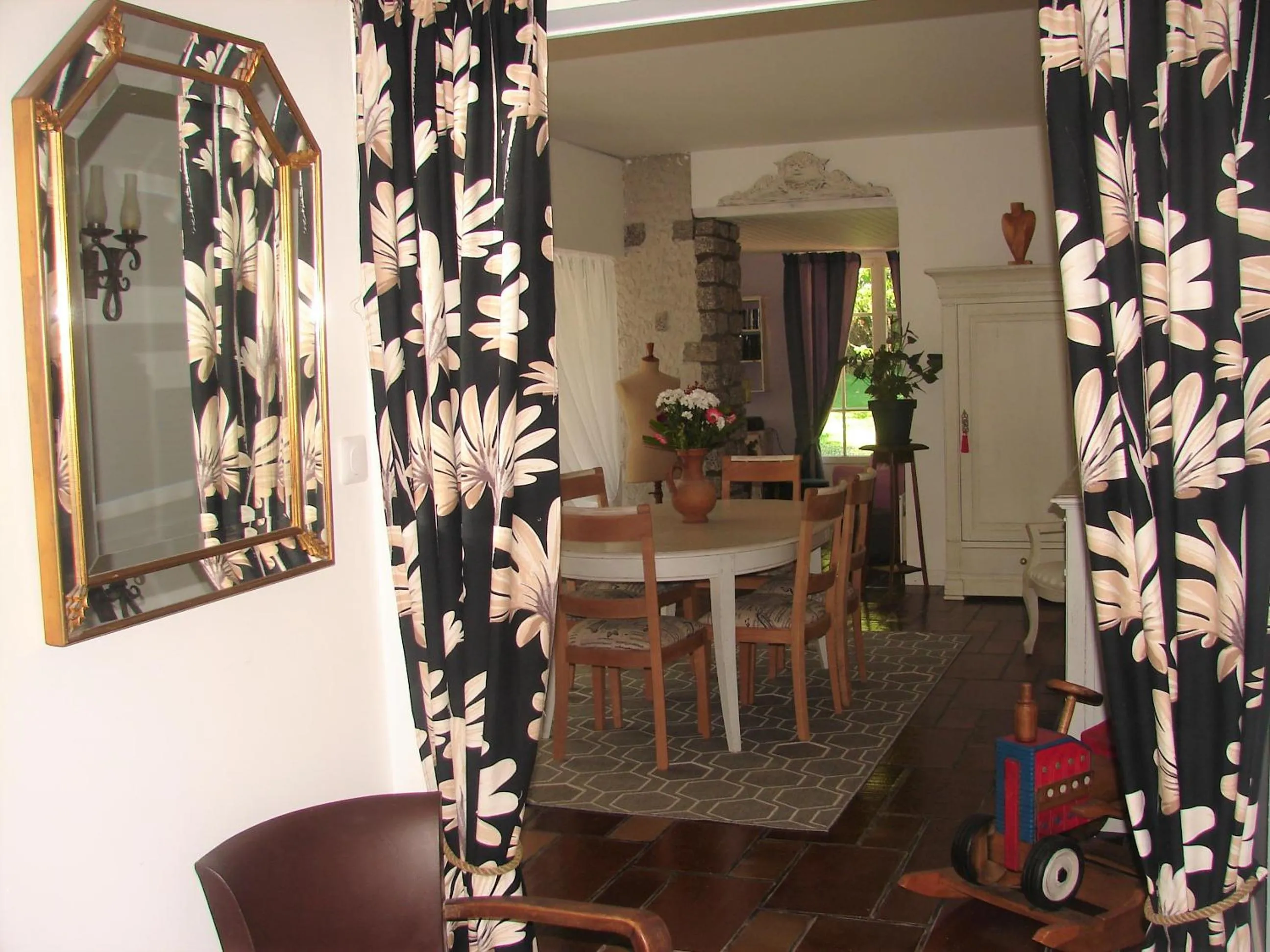 Dining area in La Folie