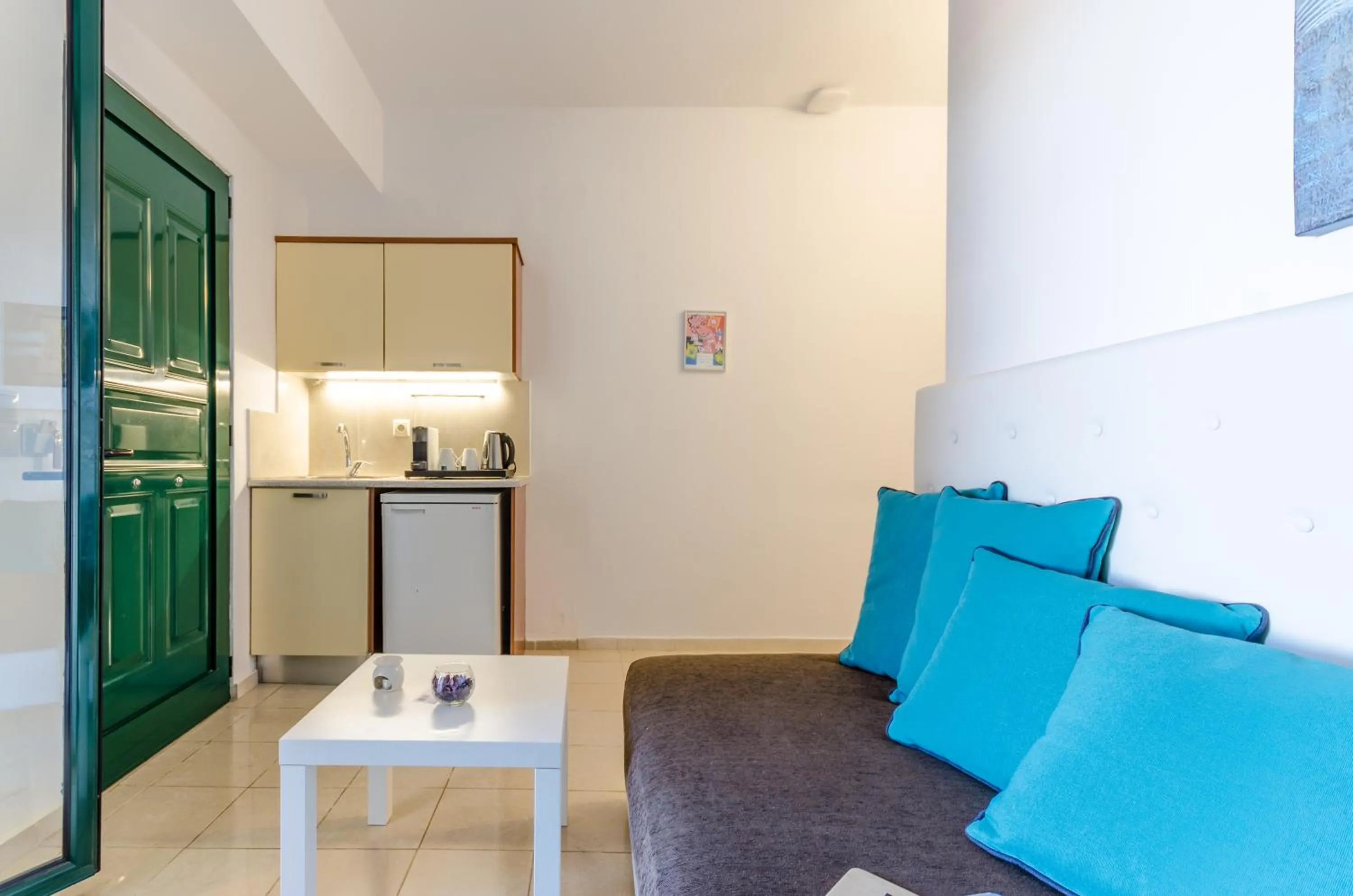 Coffee/tea facilities in Pela Mare Hotel