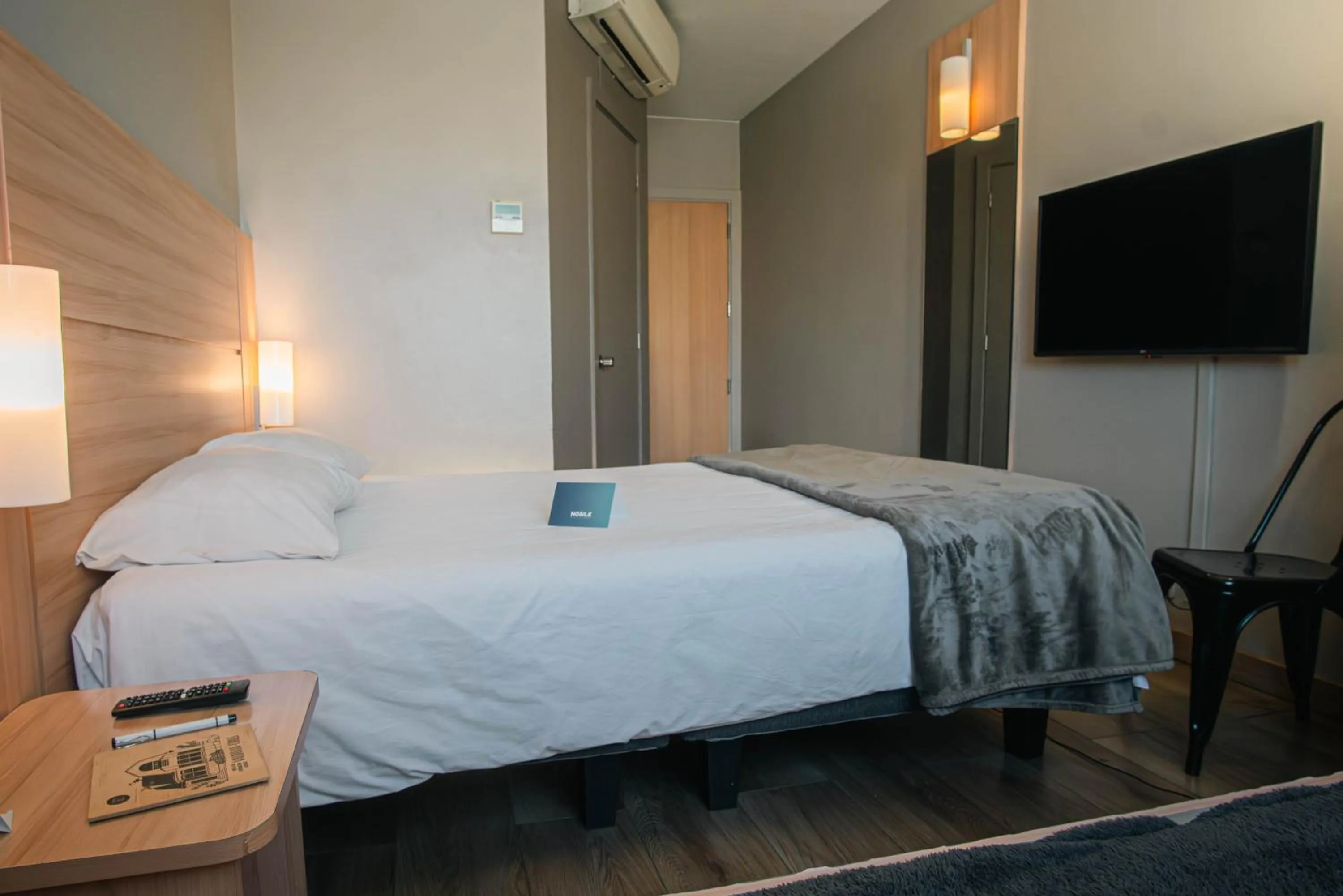 Bedroom, Bed in Nobile Inn Santiago