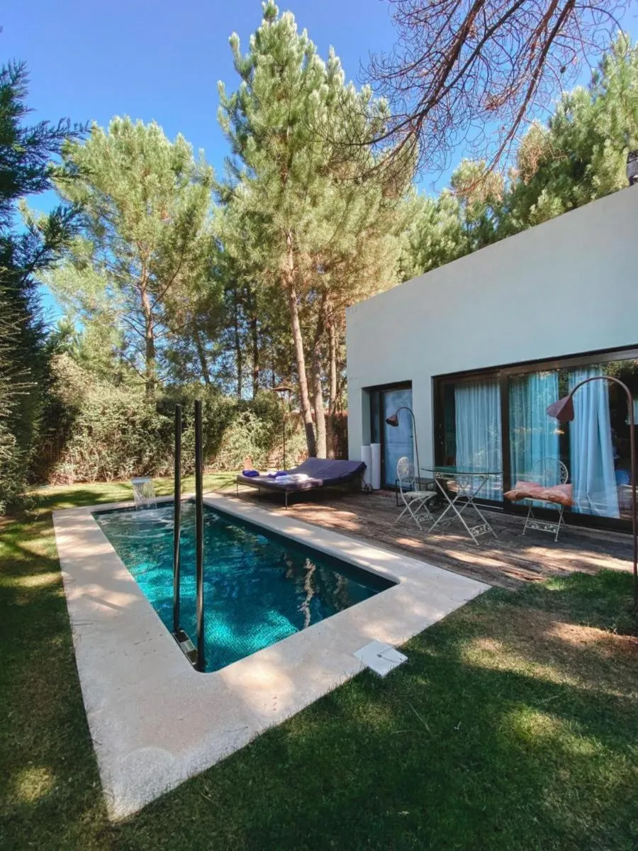 Property building in Hotel Boutique Pinar by Bossh! Hotels