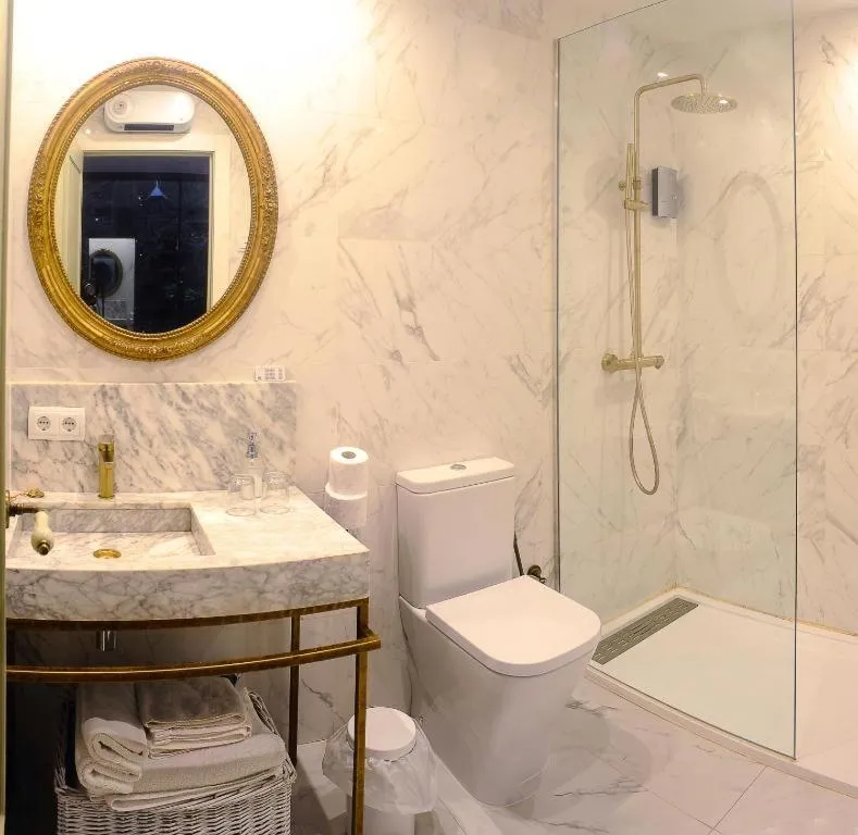 Shower in Hotel Boutique Pinar by Bossh! Hotels