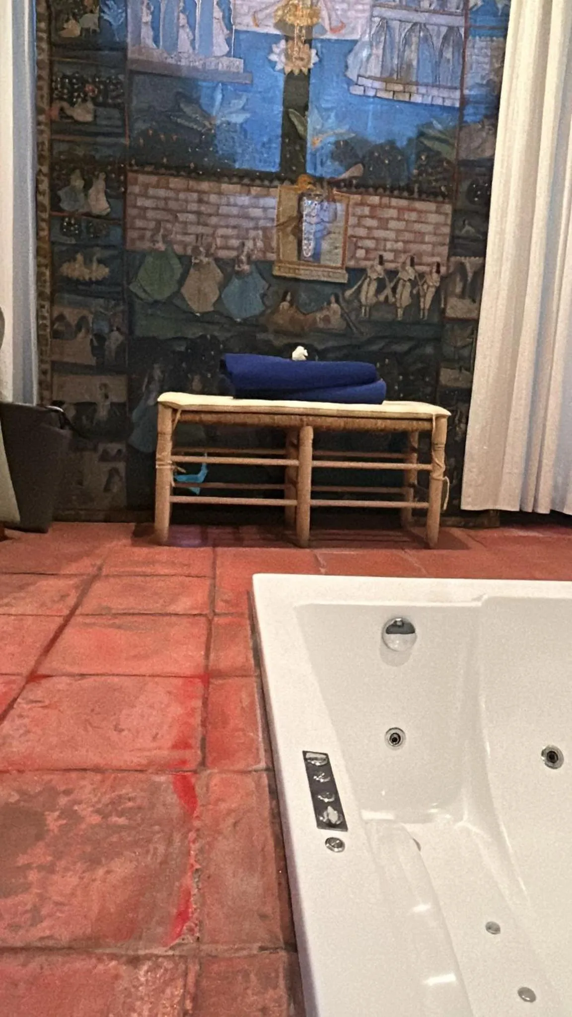 Hot Tub in Hotel Boutique Pinar by Bossh! Hotels