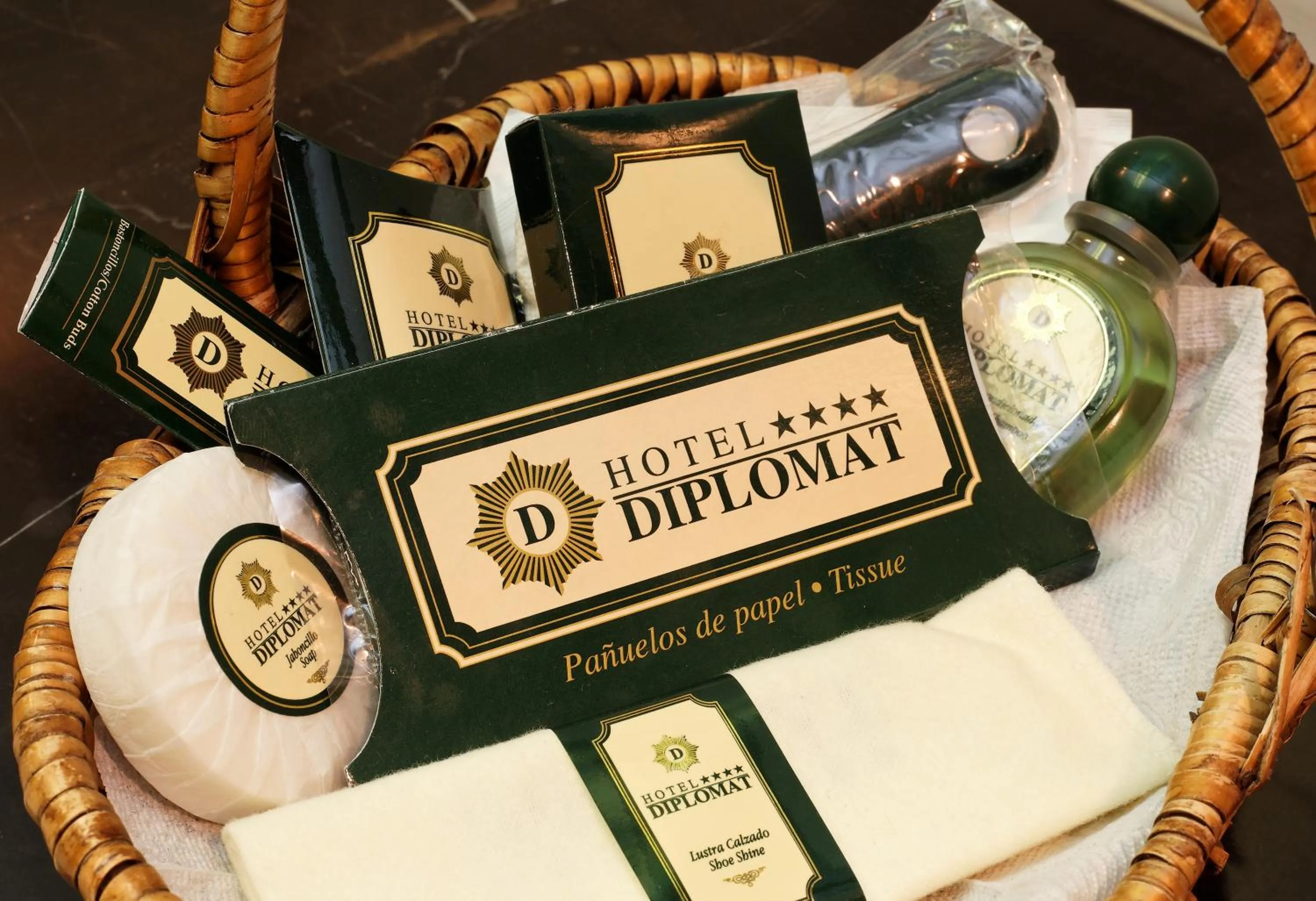 Bathroom in Hotel Diplomat