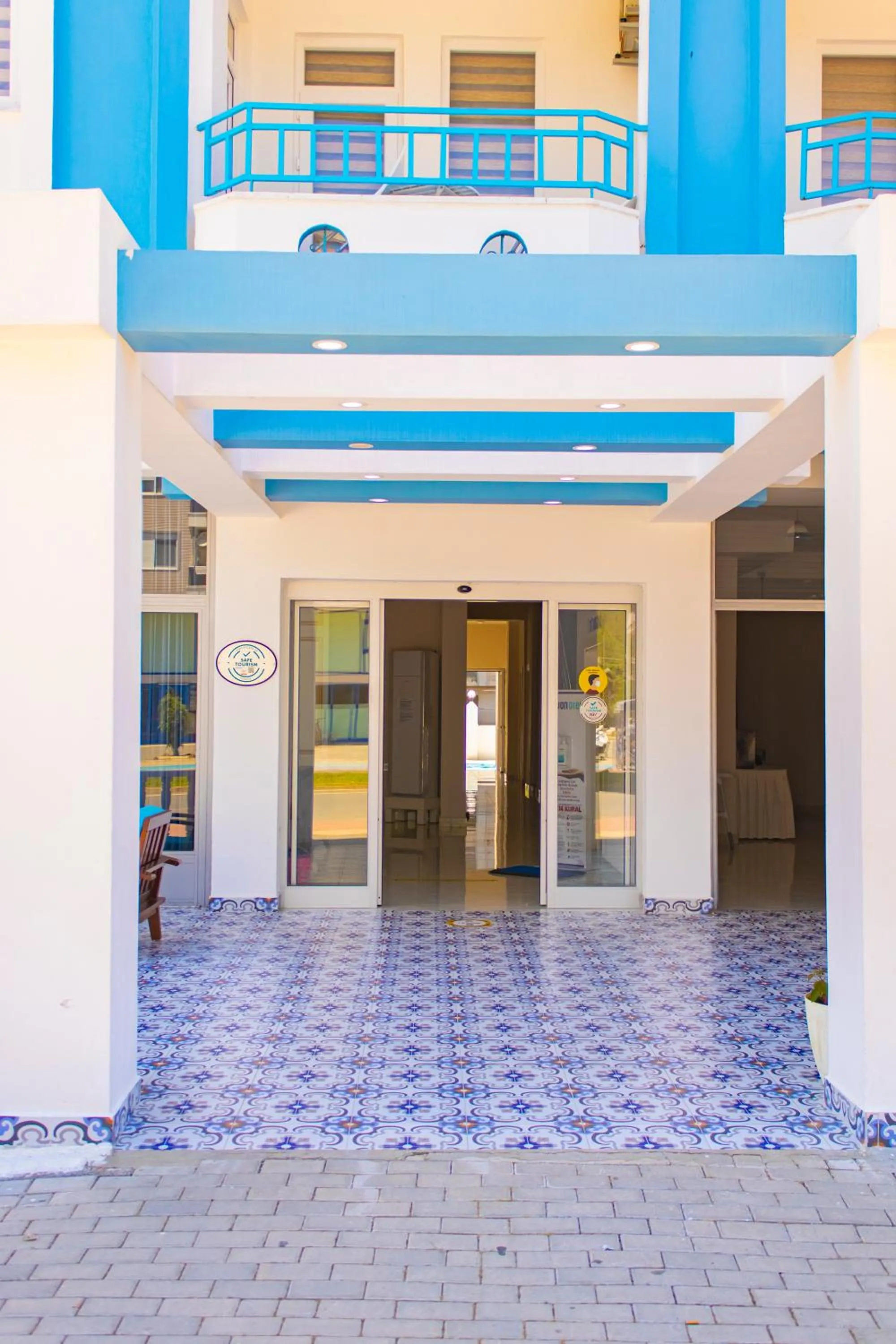 Facade/entrance in Evon Otel