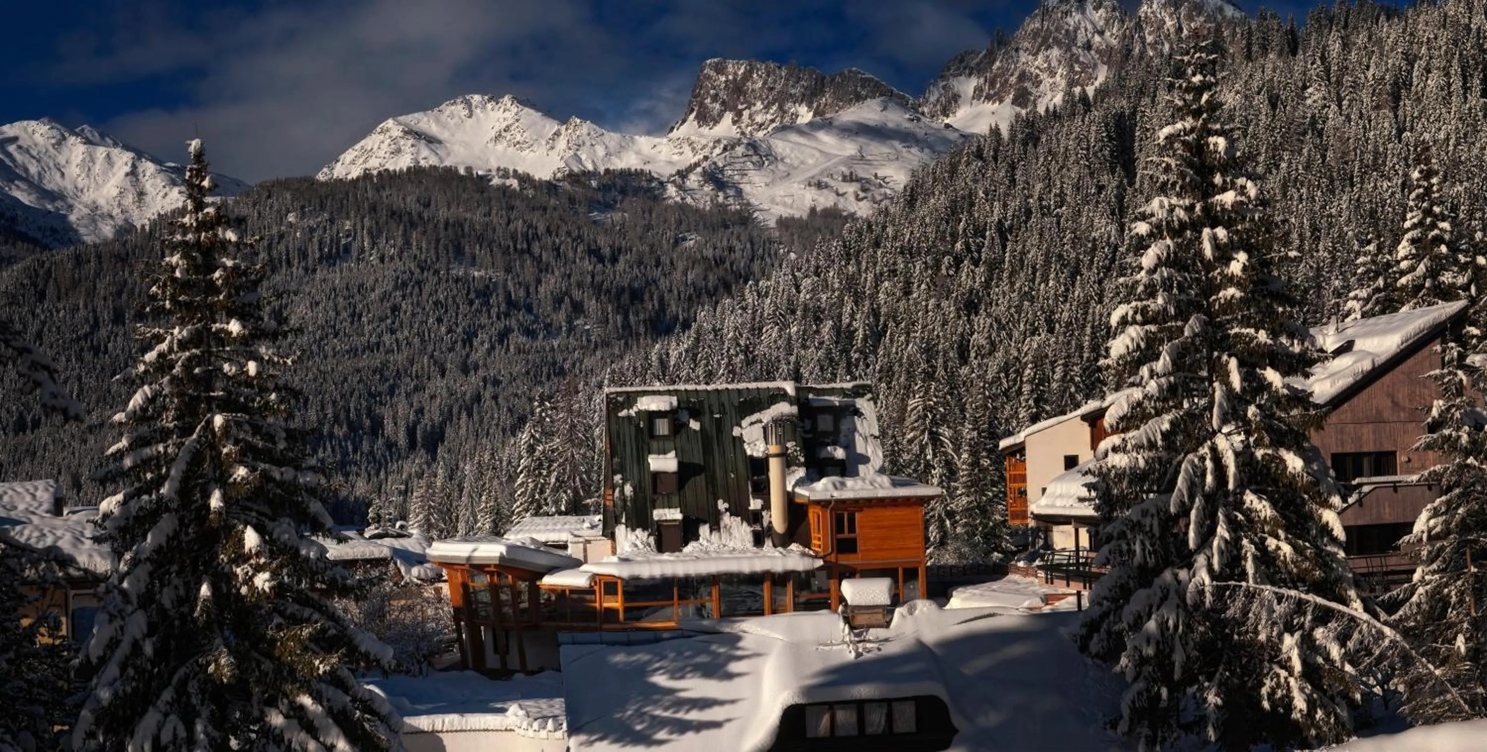 Property building in Hotel Paladin