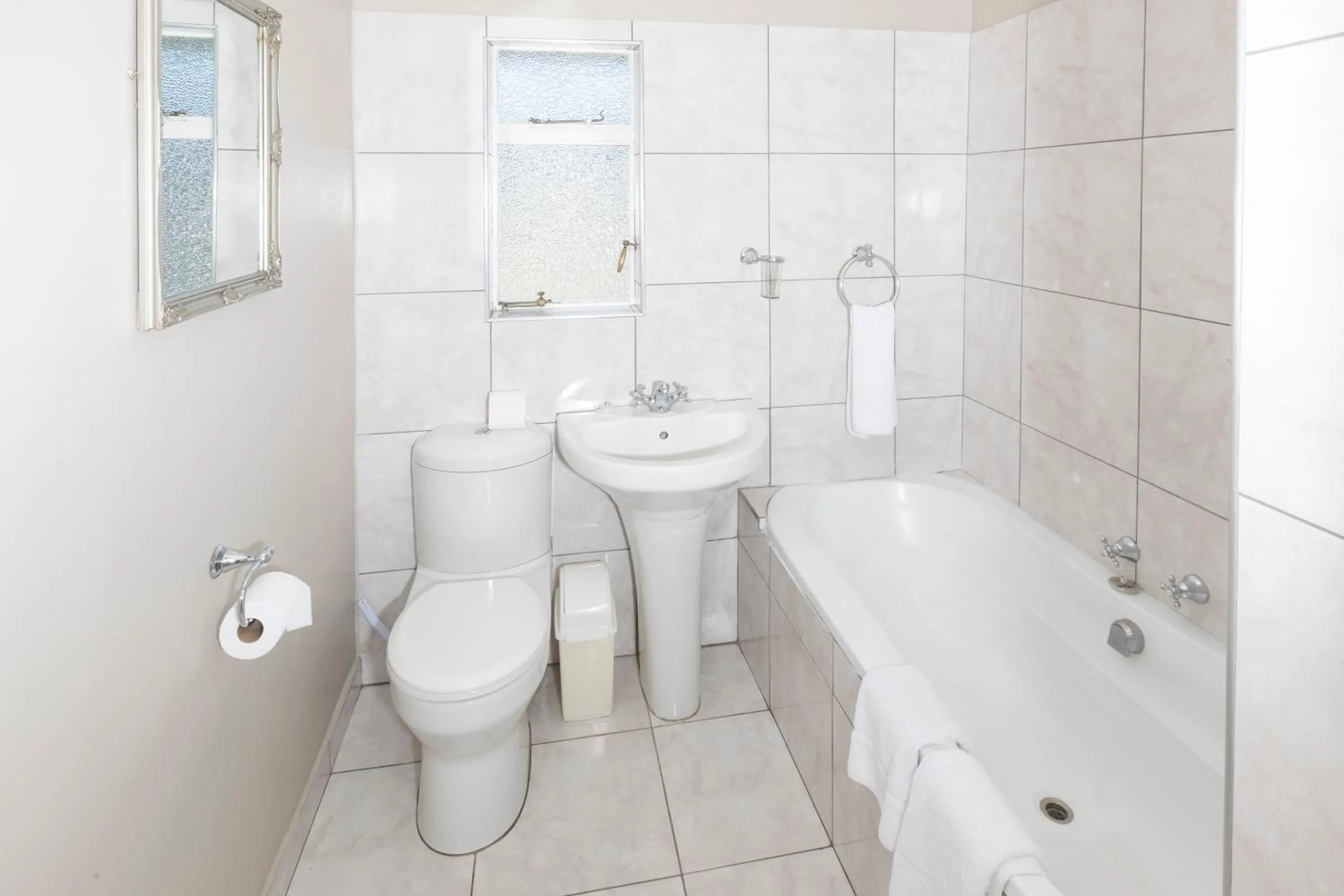 Bathroom in Mount Currie Inn